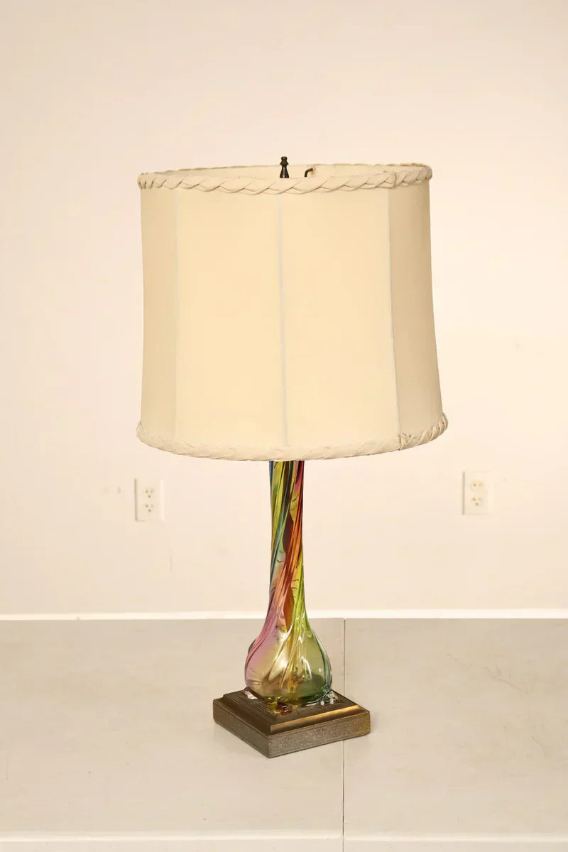 Mixing Mid-Century Modern Lamps with Modern Decor