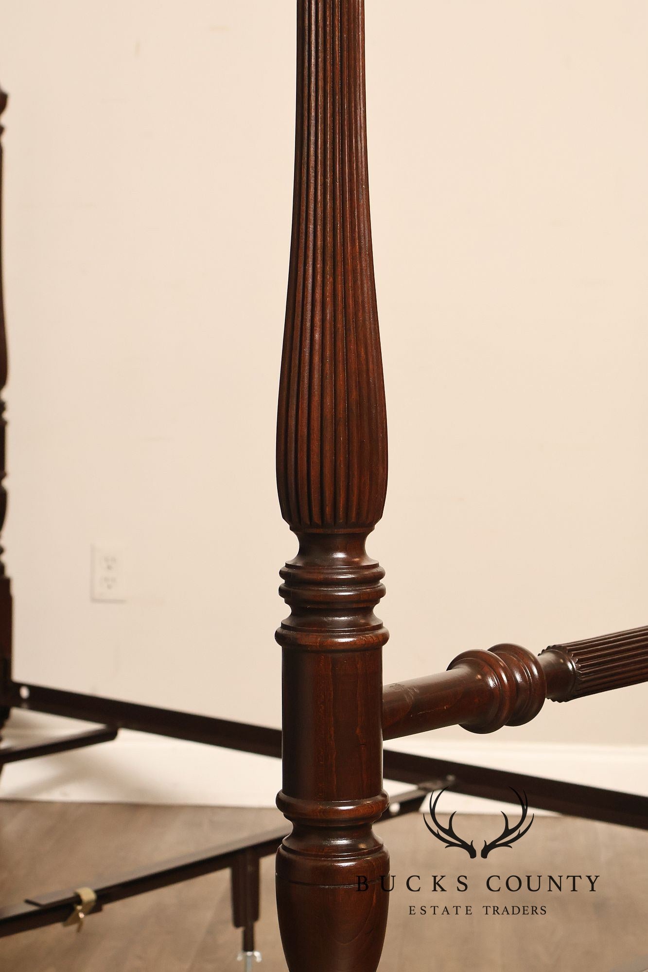 Ethan Allen 'Georgian Court' Queen Cherry Poster Bed