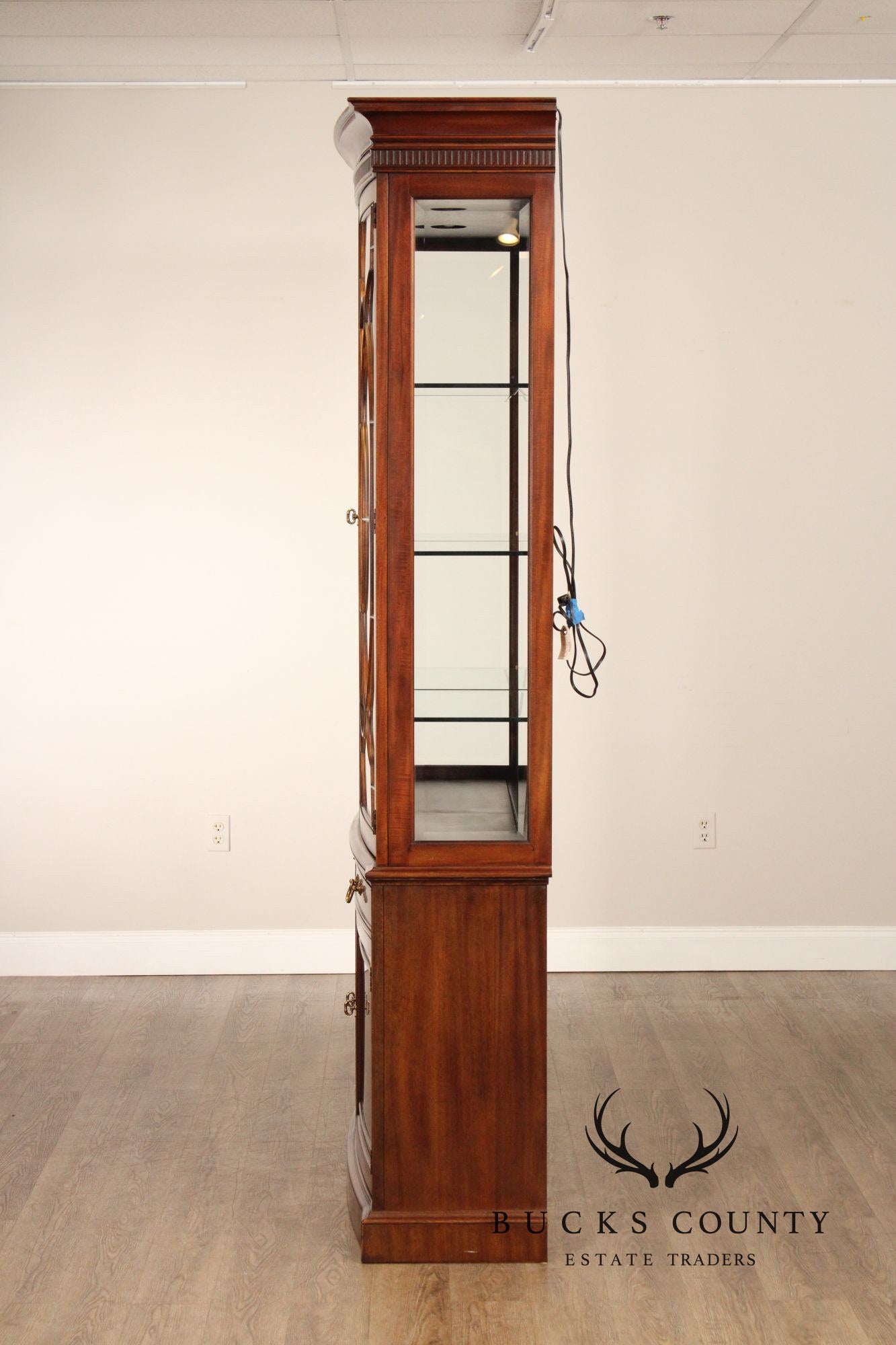 Henredon Regency Style Mahogany China Cabinet