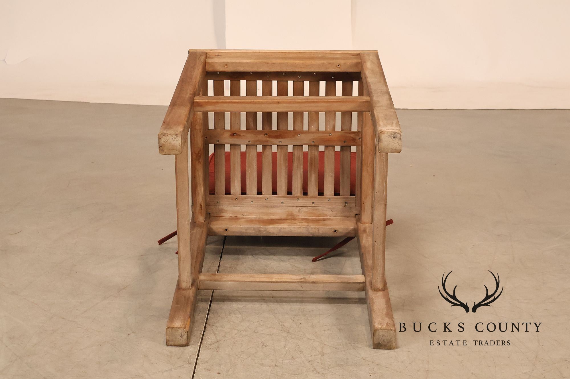 BenchSmith Set of Four 'Buckingham' Teak Outdoor Bar Stools