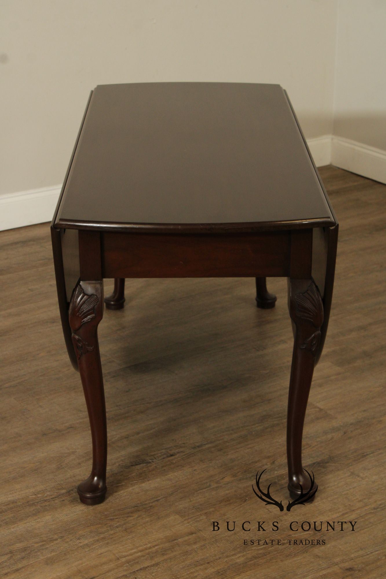 Kittinger Colonial Williamsburg Mahogany Drop Leaf Dining Table