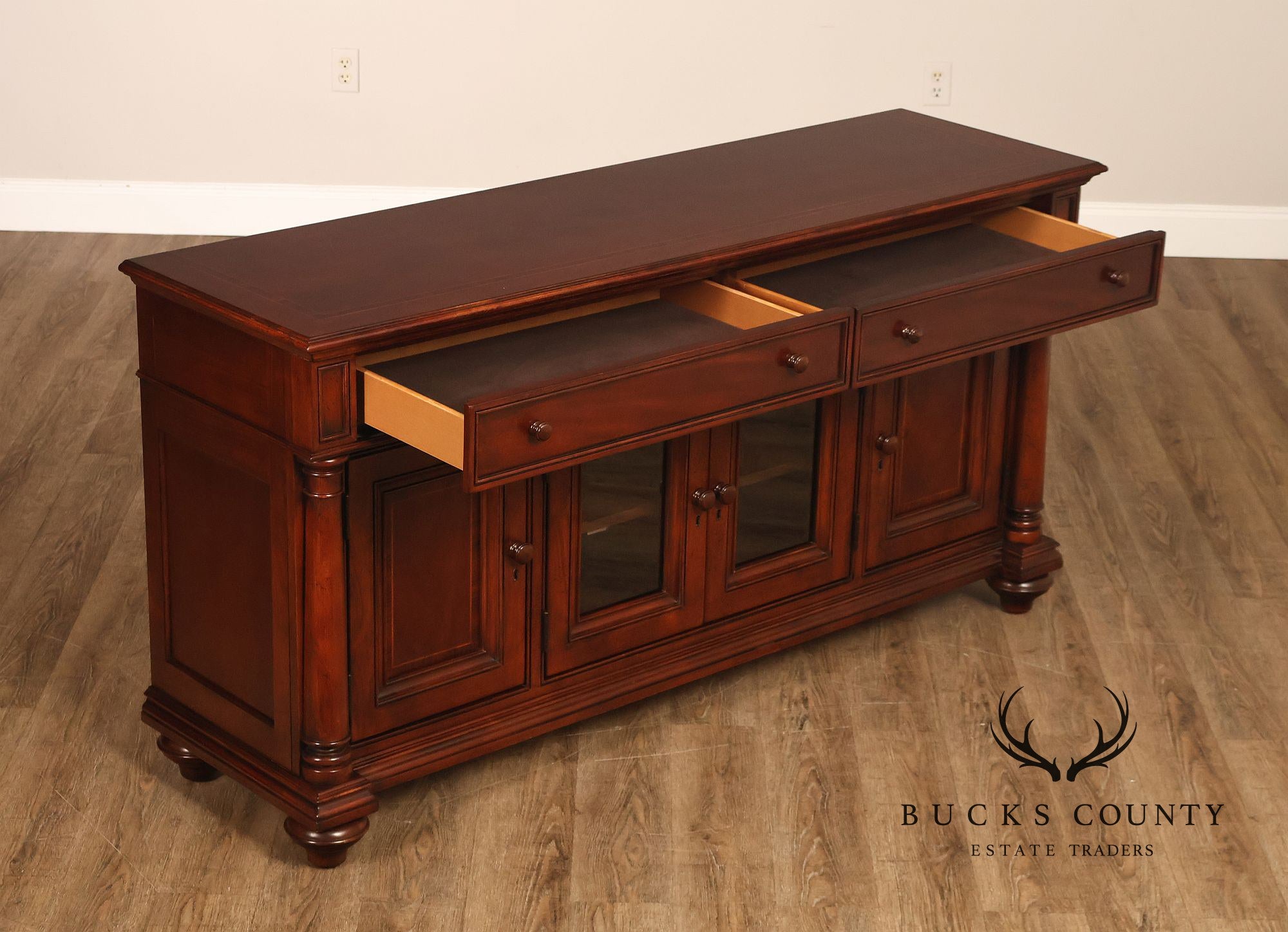 Thomasville Fredericksburg Transitional Style Entertainment Console Cabinet