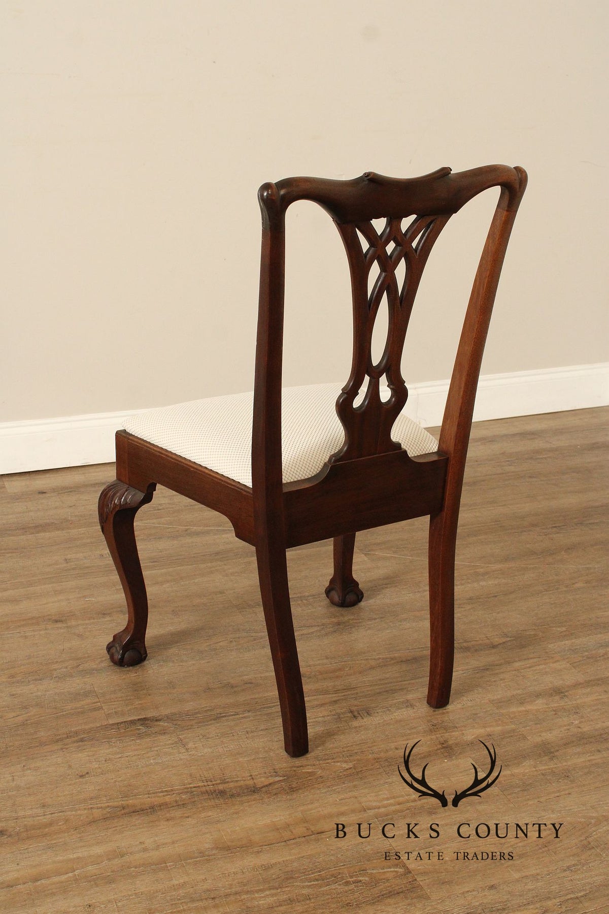 Chippendale Style Set of Eight M ahogany Dining Chairs