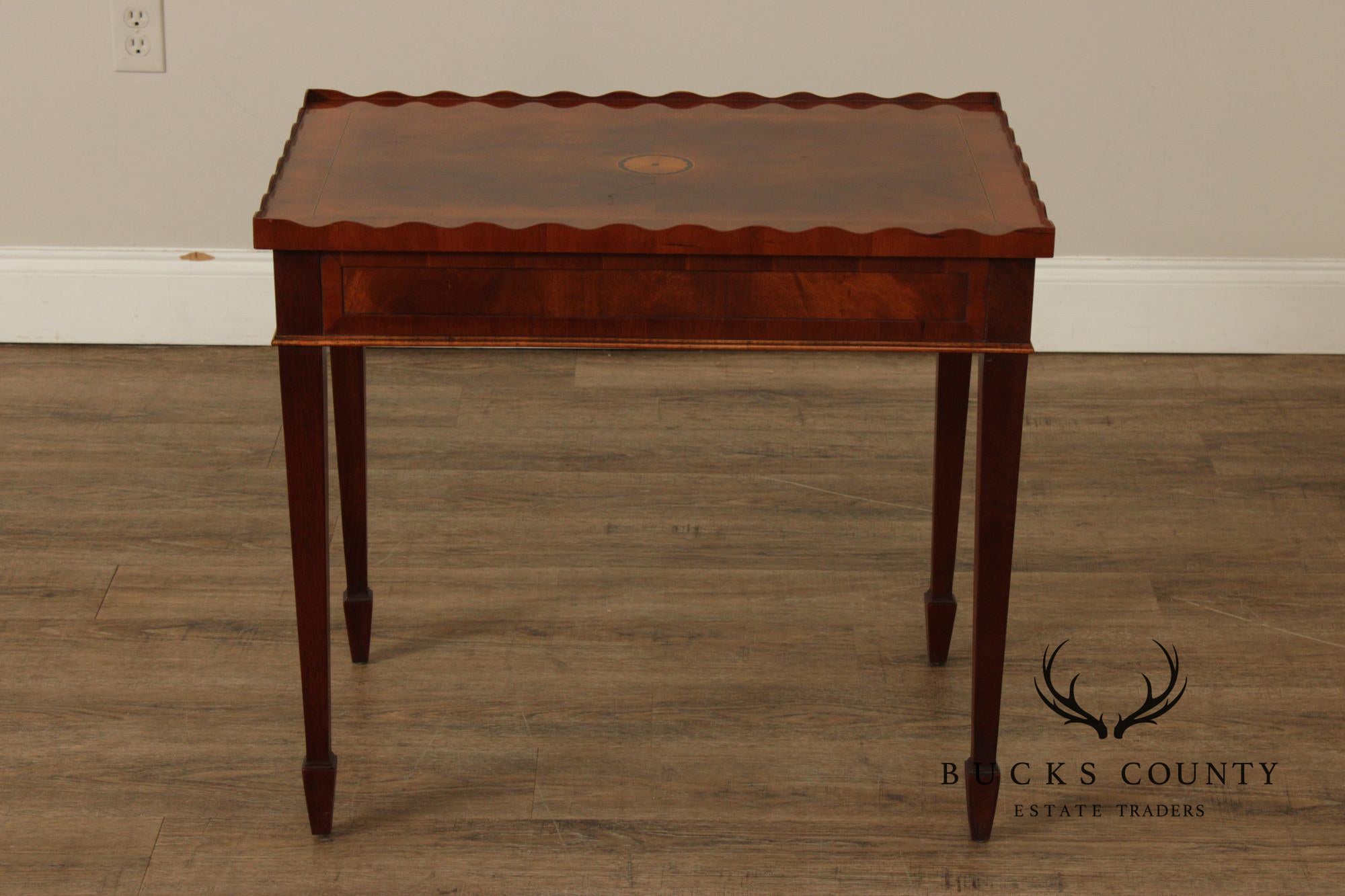 Hekman Federal Style Inlaid Mahogany And Yew Wood Side Table