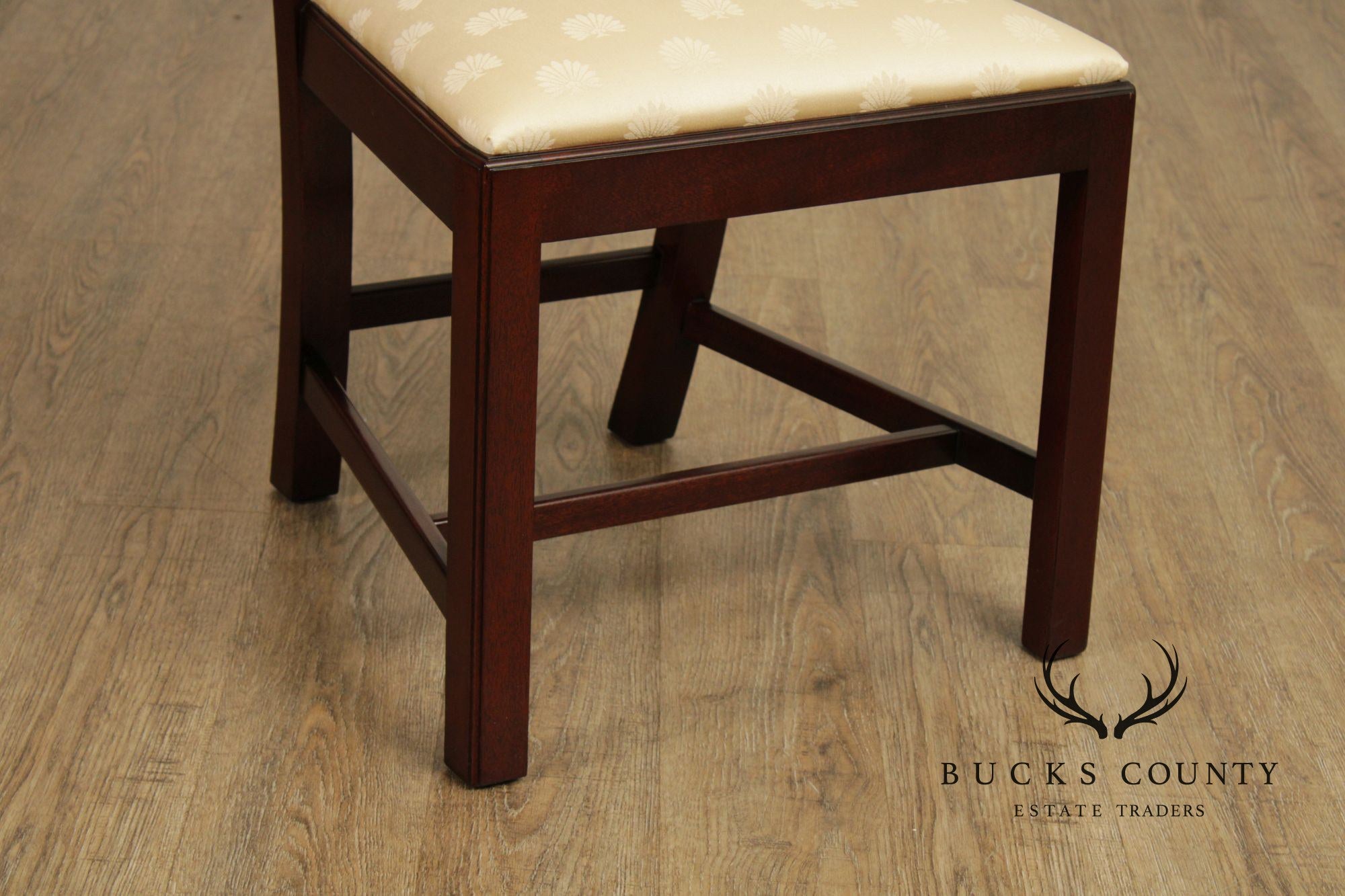 Kindel Chippendale Style Set of Eight Mahogany Dining Chairs