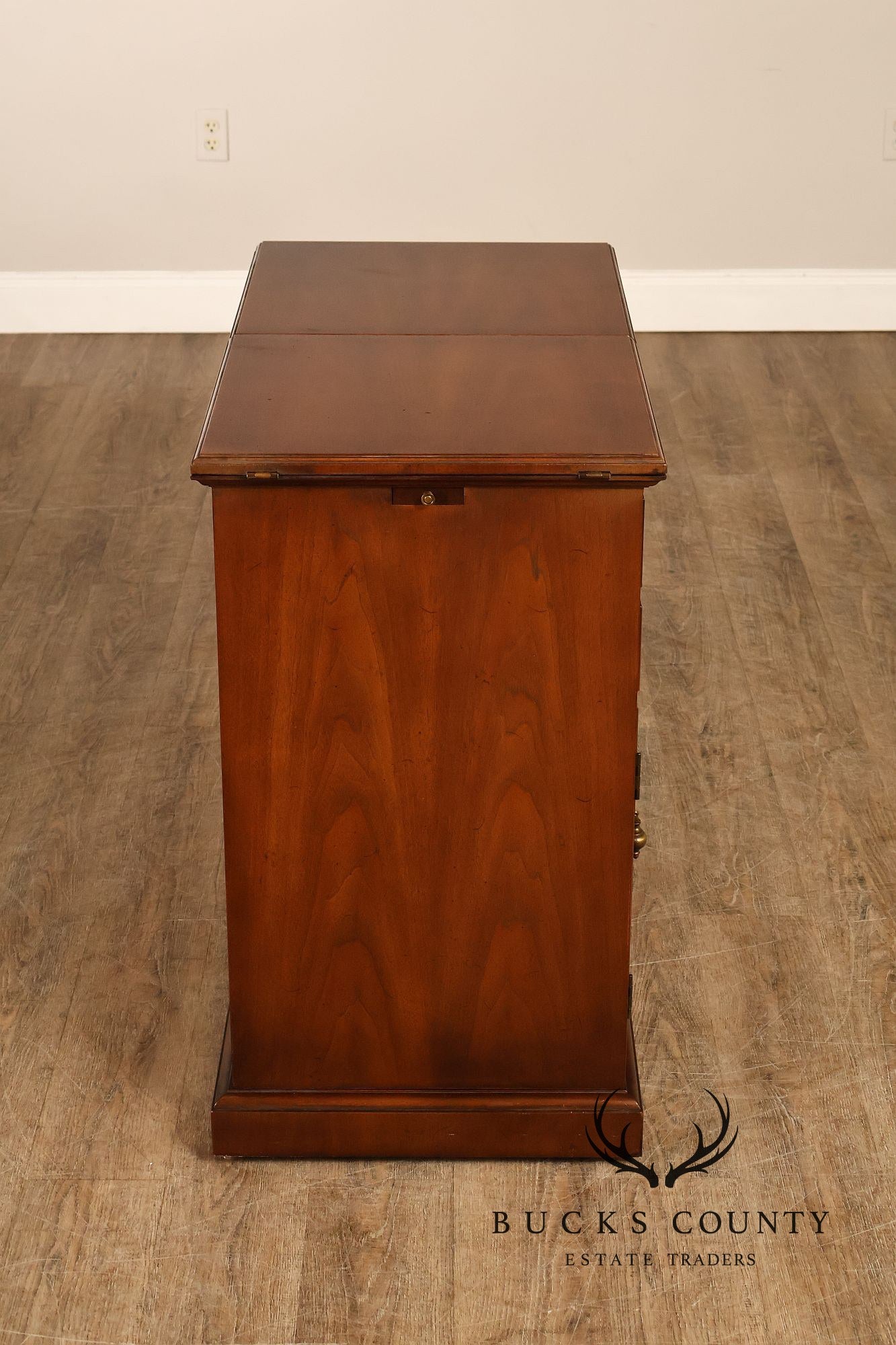 Henredon 18th Century Portfolio Georgian Style Walnut Server