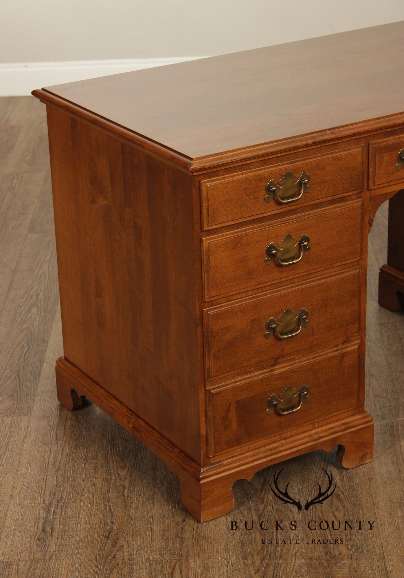 Ethan Allen Chippendale Style Maple Executive Writing Desk