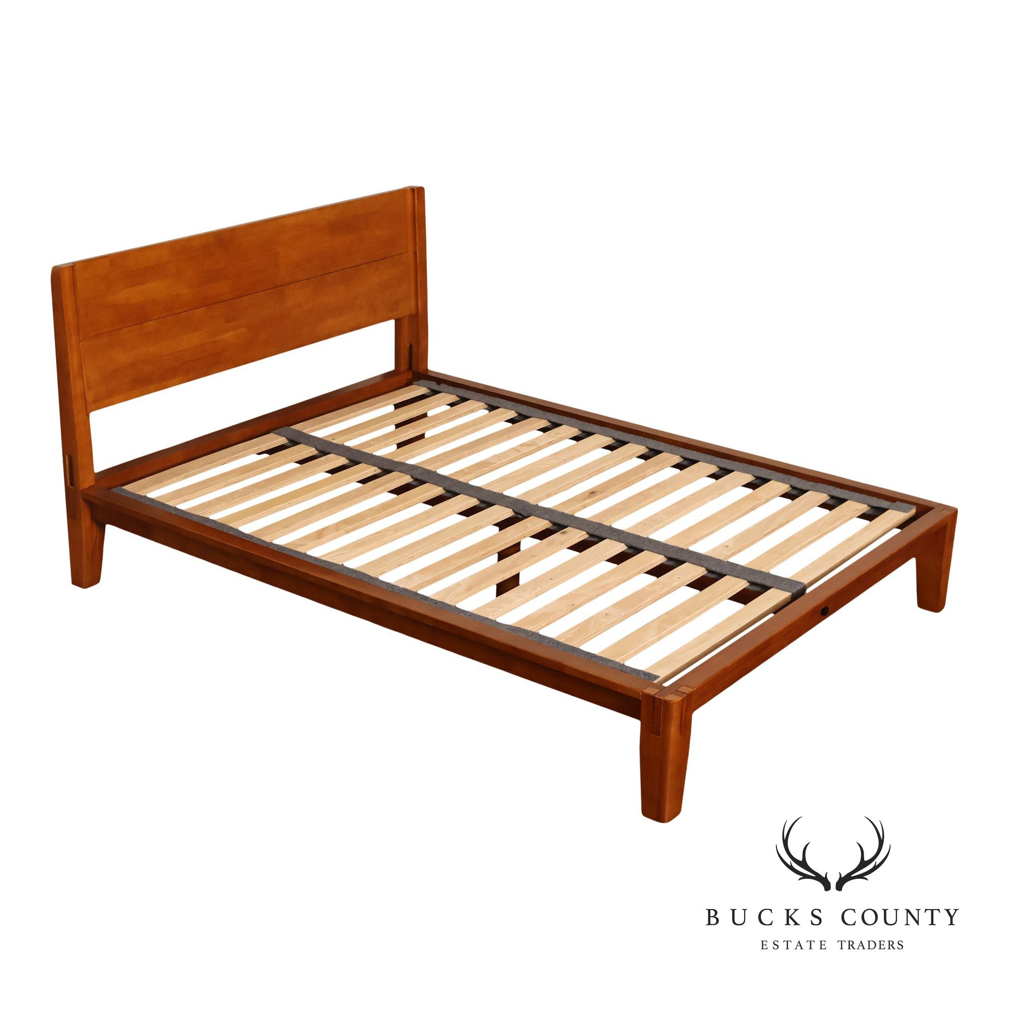 Thuma 'Classic' Queen Bed frame
