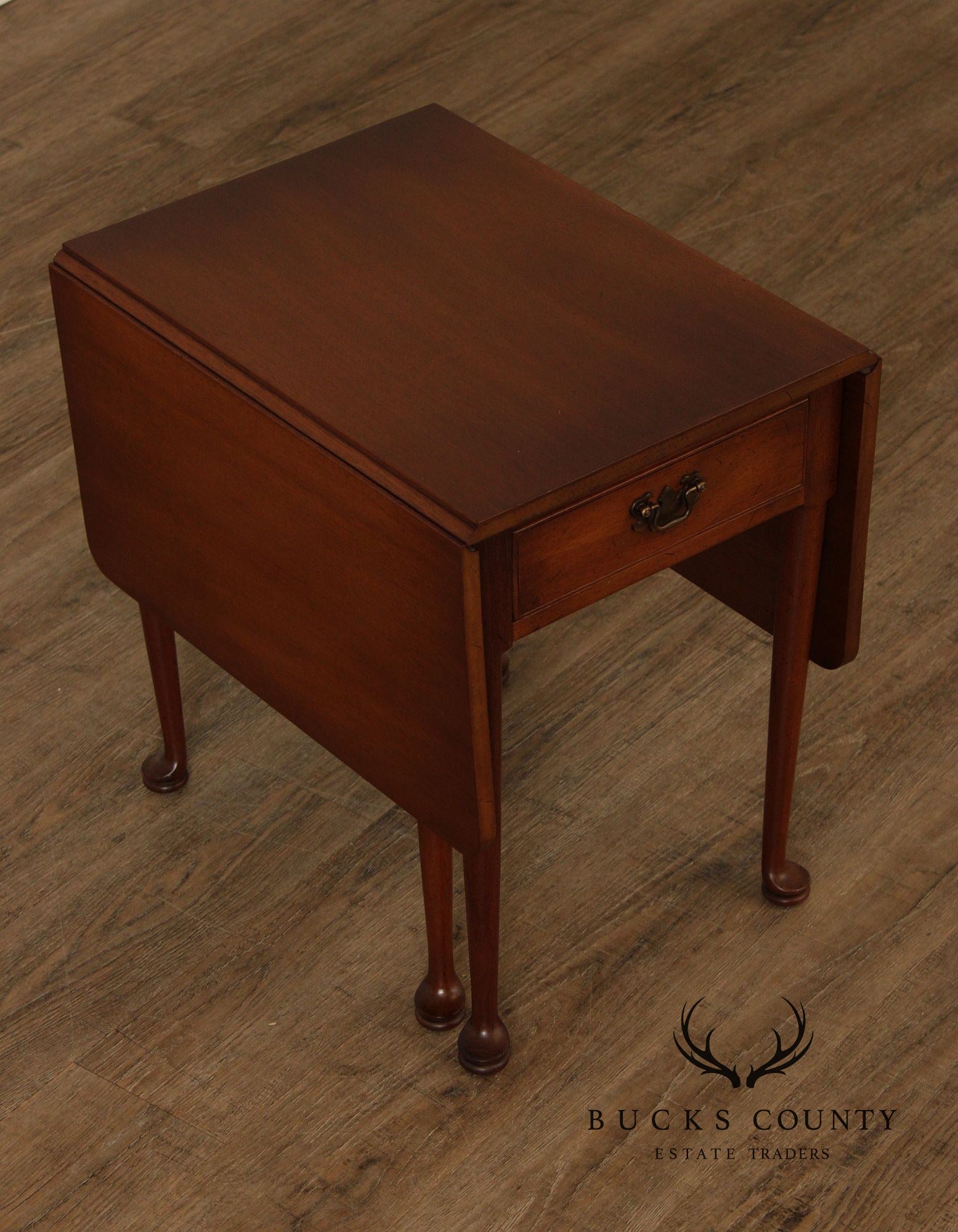 Biggs Queen Anne Style Mahogany Drop Leaf Side Table