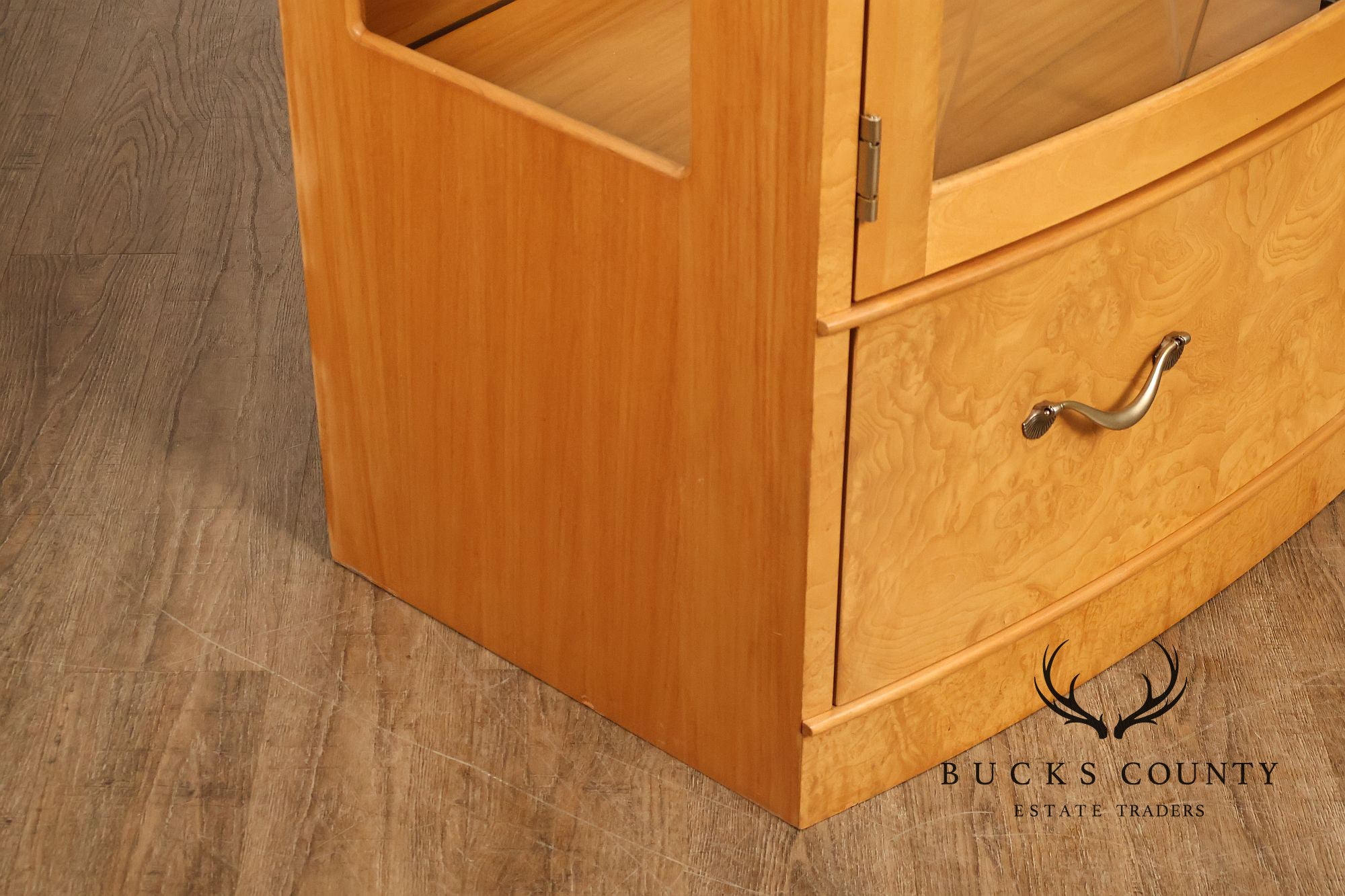 Thomasville Bogart Collection Bow Front Curio Display Cabinet