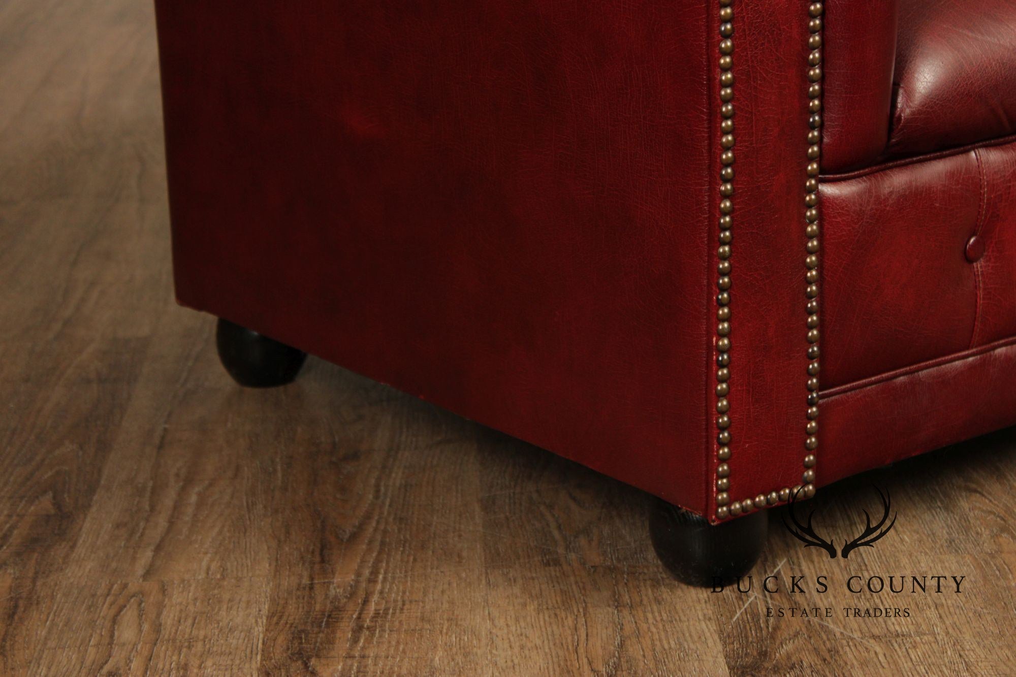 English Traditional Style Tufted Leather Chesterfield Loveseat