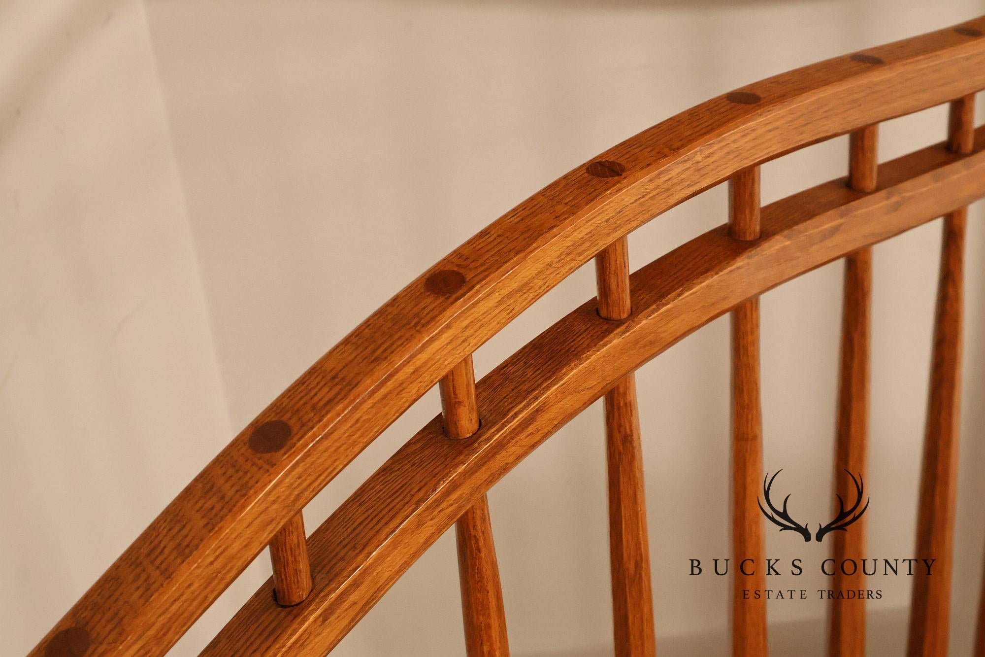 Hunt Country Furniture Farmhouse Style Oak Spindle Full-Size Bed