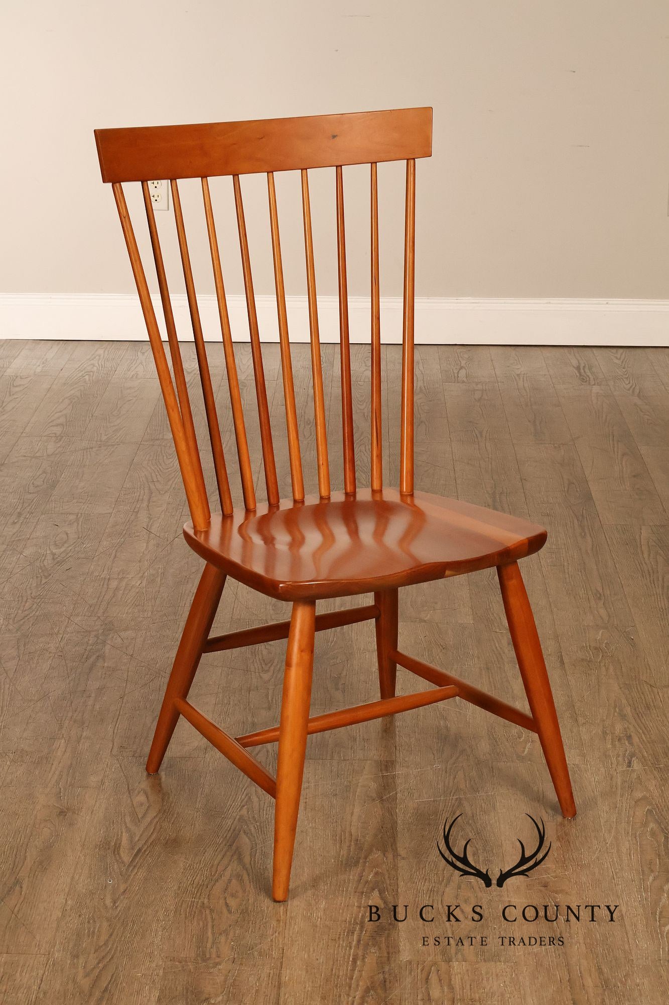 Pompanoosuc Mills Set Of Four Windsor Style Cherry Dining Chairs