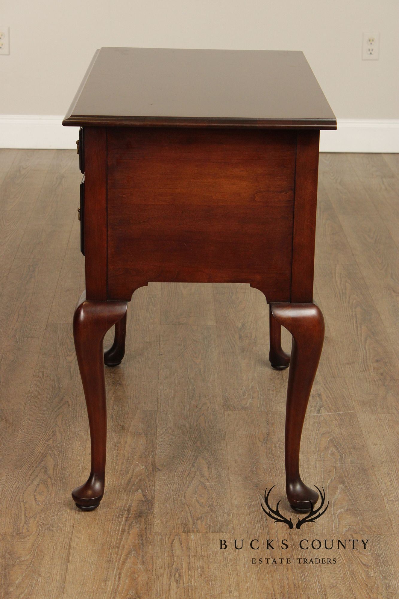 Statton Private Collection Queen Anne Style Cherry Lowboy