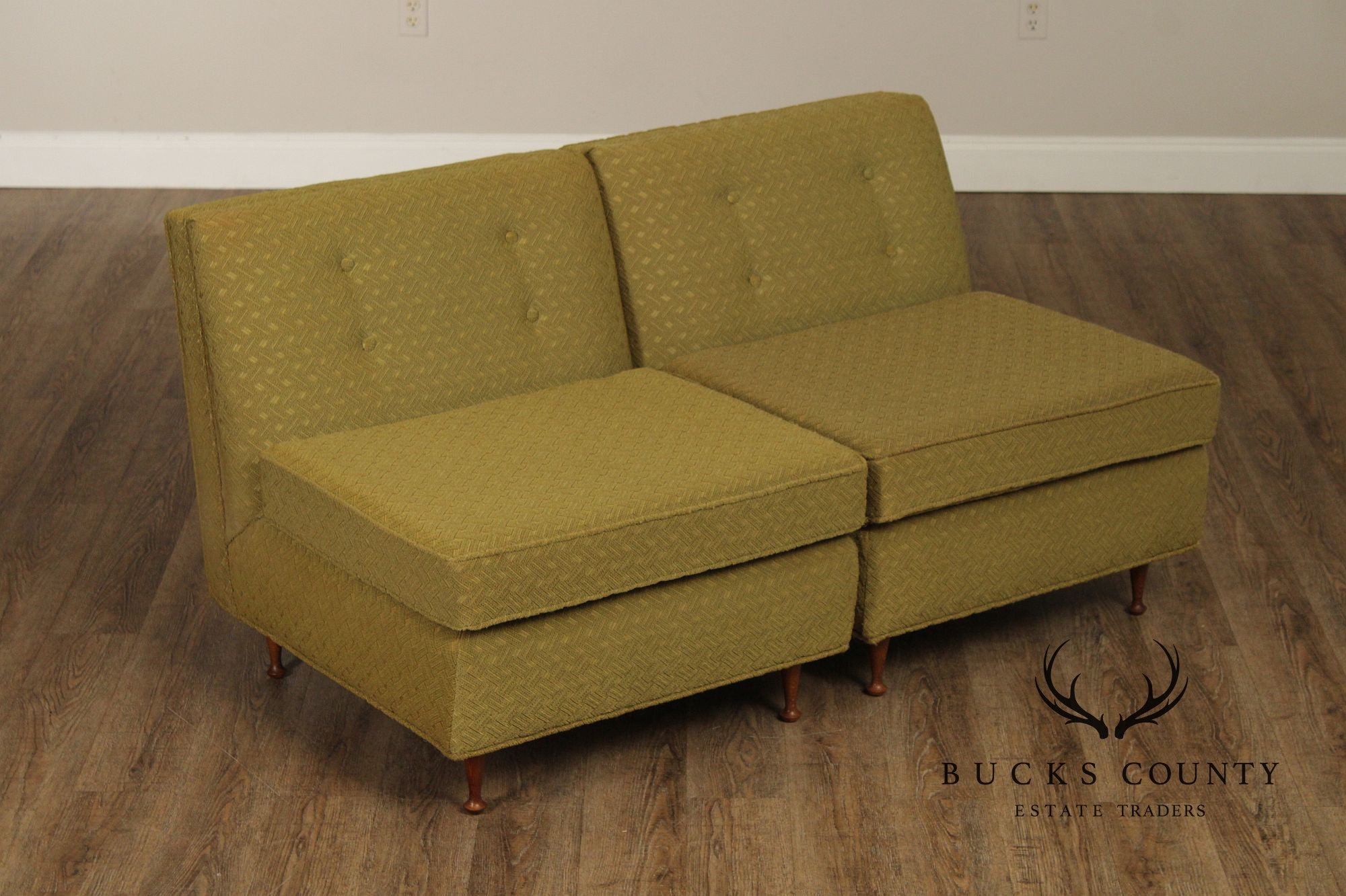 Mid Century Modern Pair of Lounge Chairs