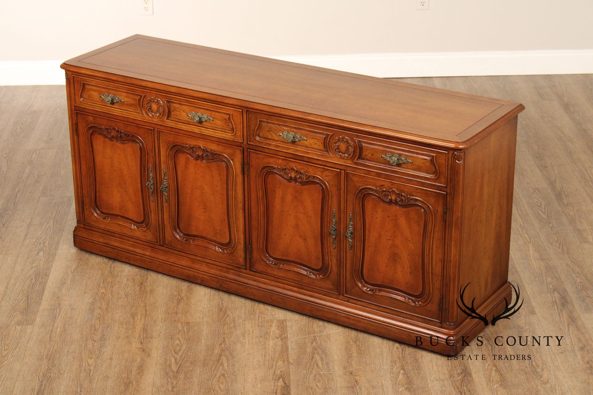 Henredon French Style Walnut Buffet Sideboard