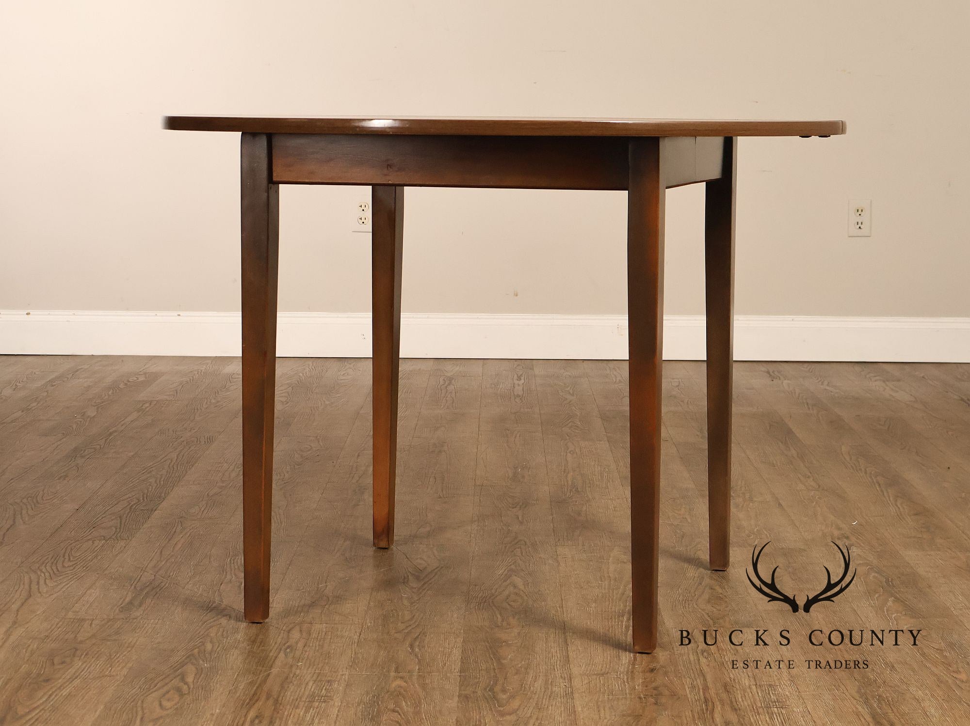 Mid Century Modern Round Expandable Dining Table