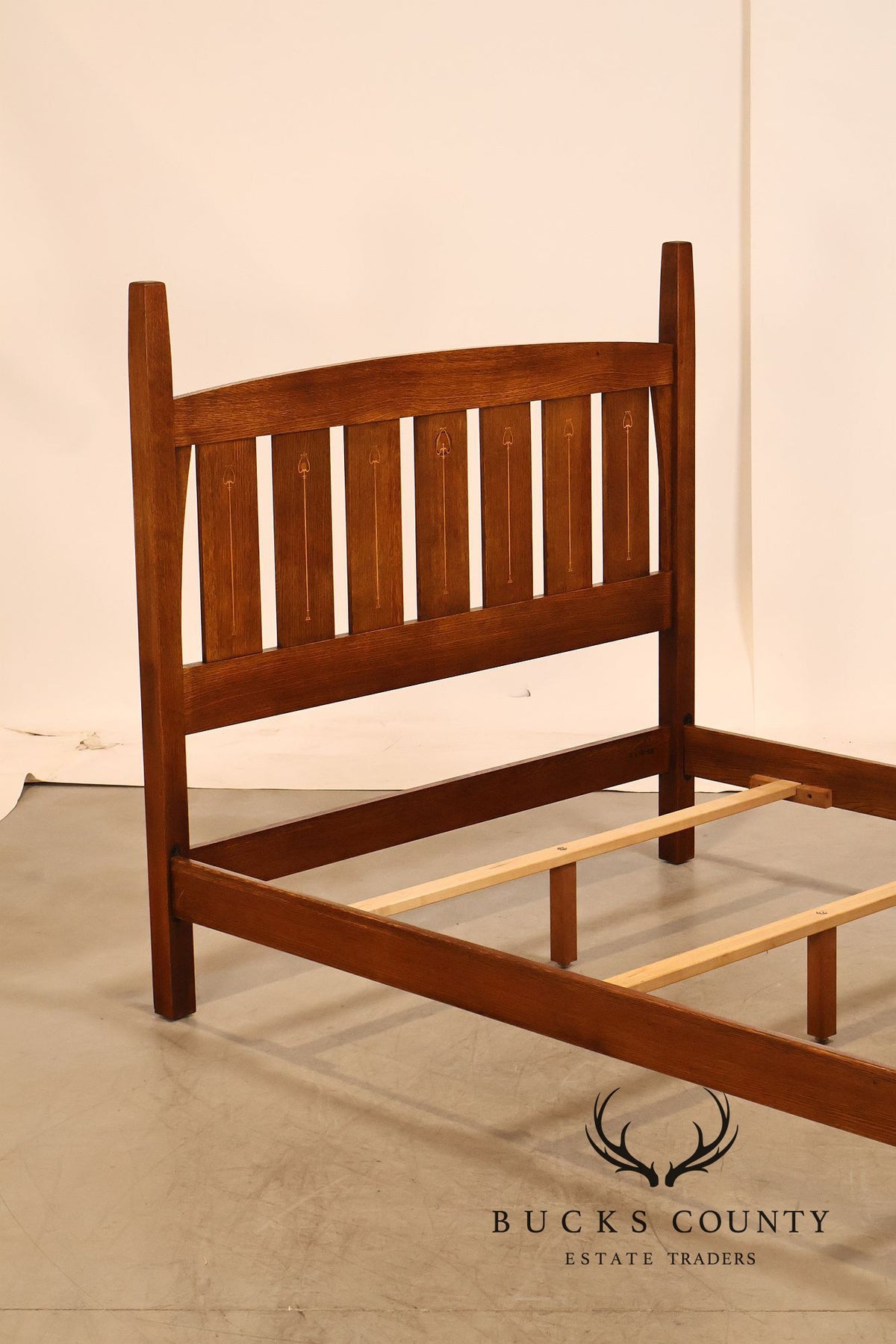 Stickley Mission Collection Oak Harvey Ellis Inlaid Queen Size Bed Frame