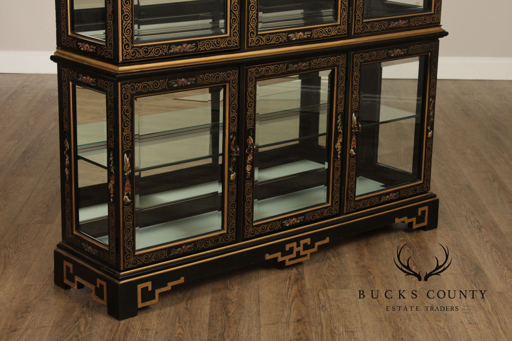 PULASKI FURNITURE CHINOISERIE PAGODA DISPLAY CABINET