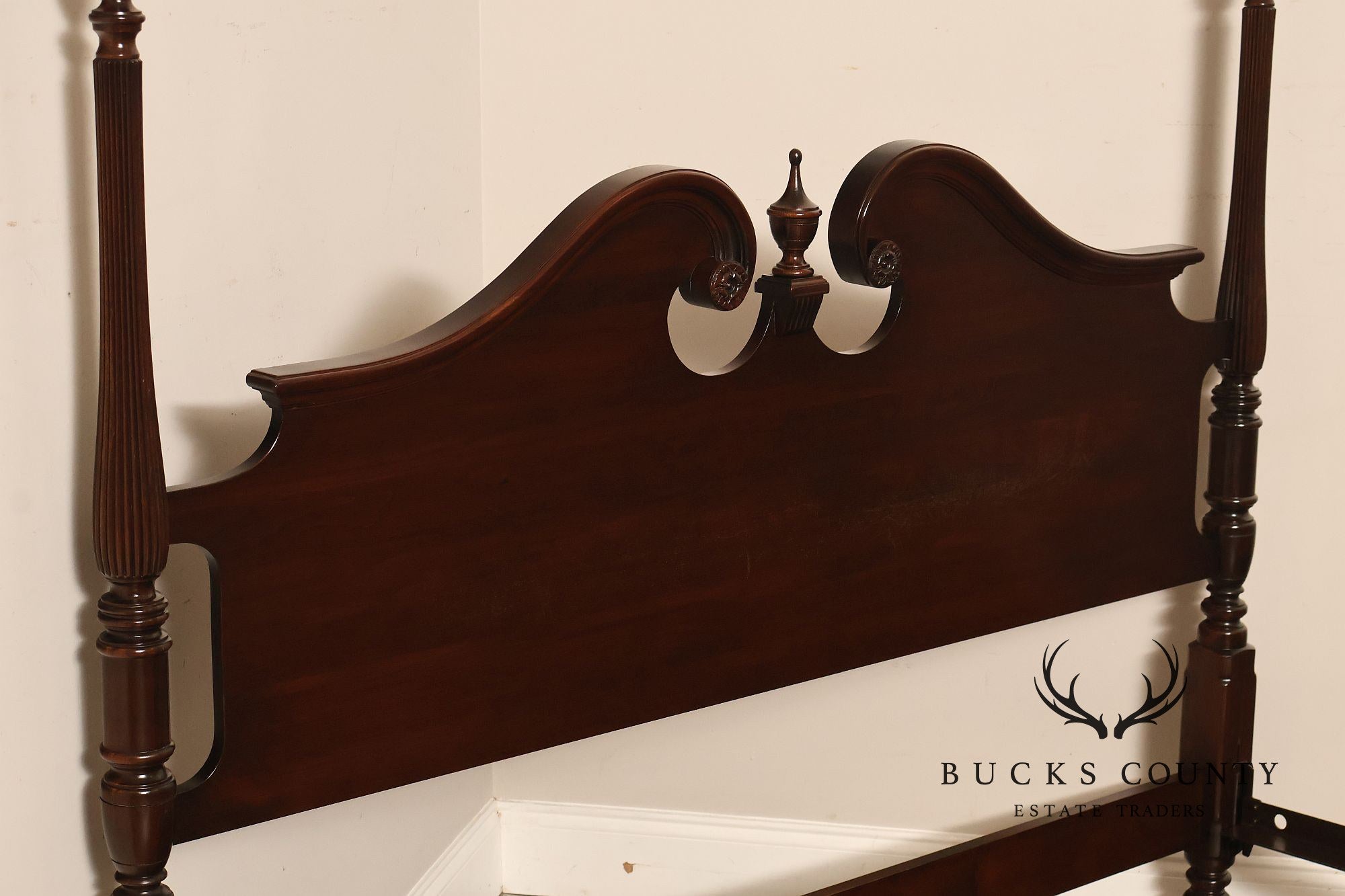 Ethan Allen 'Georgian Court' Queen Cherry Poster Bed