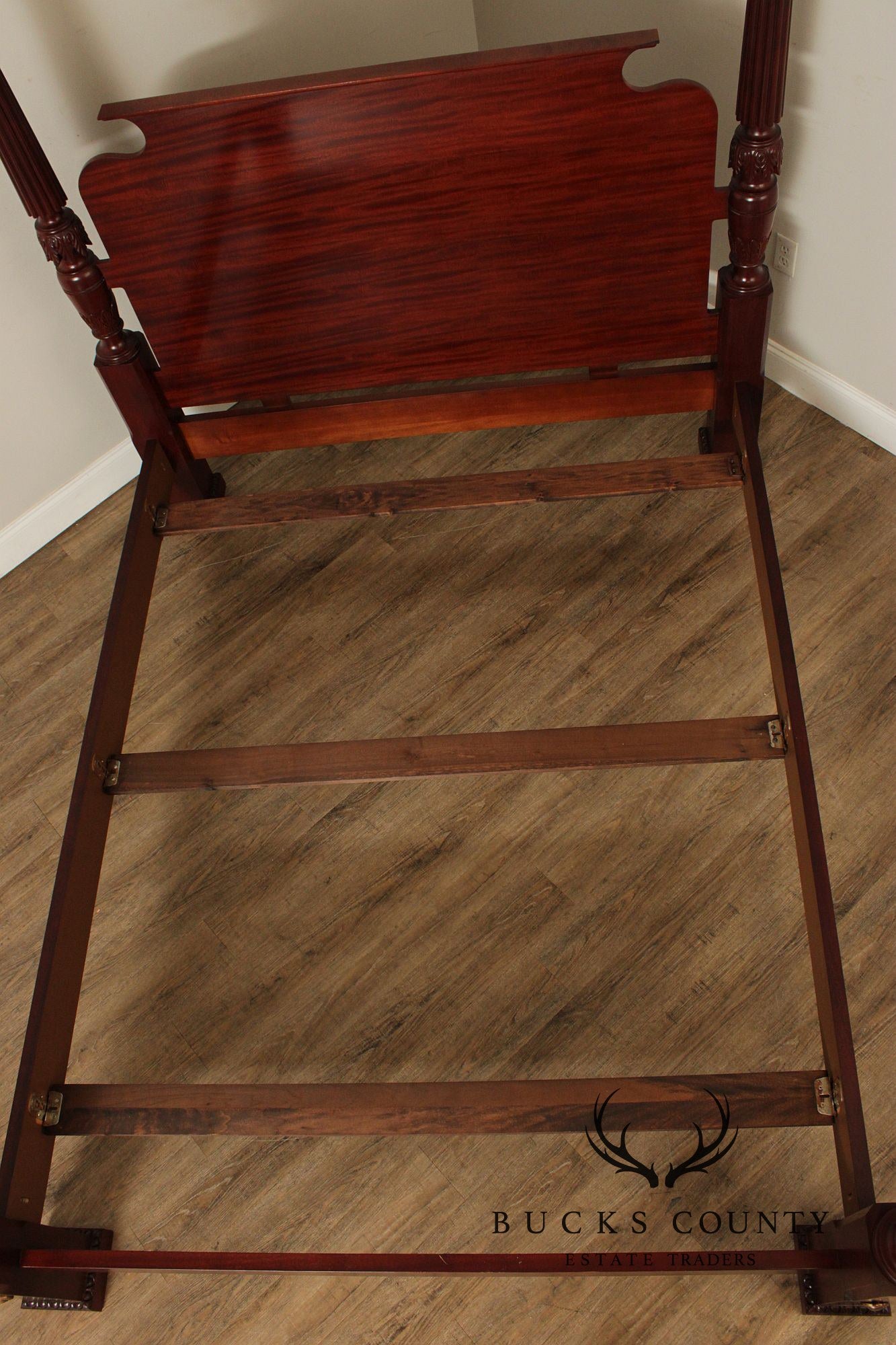 Baker Hepplewhite Style Queen Size Mahogany Poster Bed