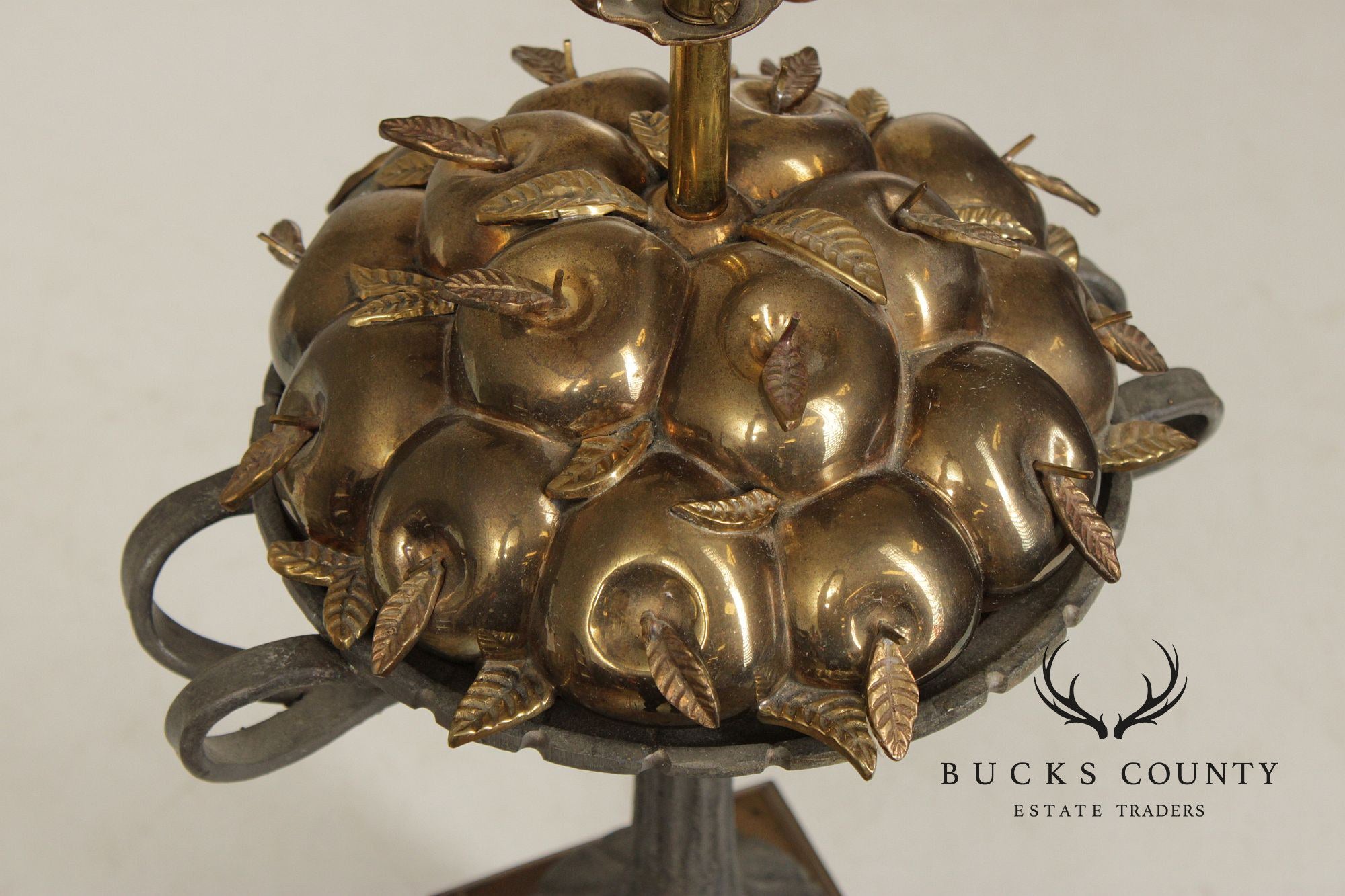 Chapman Vintage Fruit Basket Urn Form Table Lamp