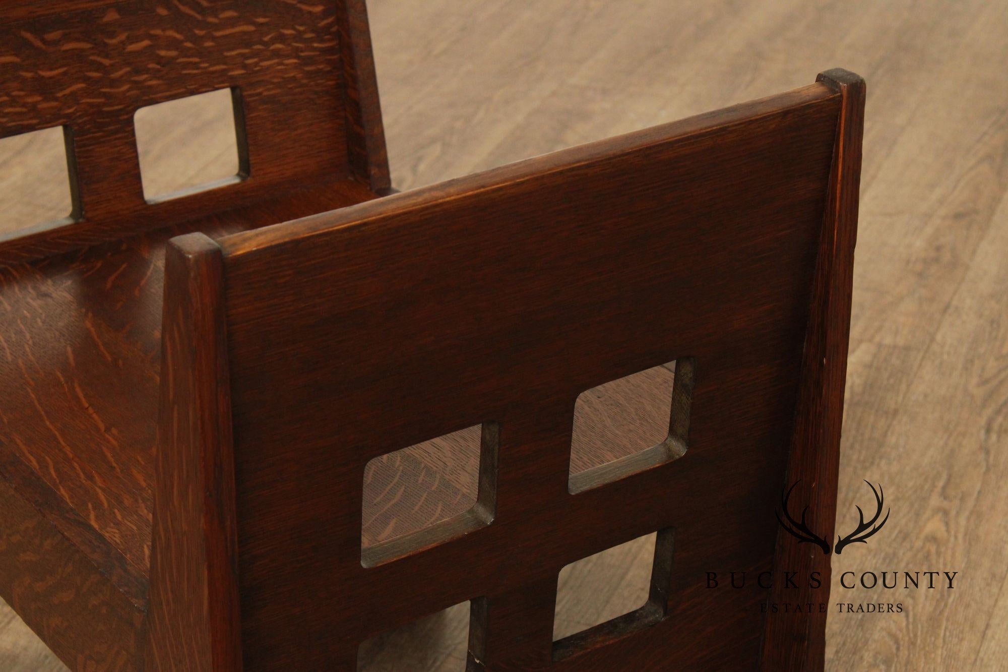 Limbert Antique Mission Oak Cut-Out Window Bench