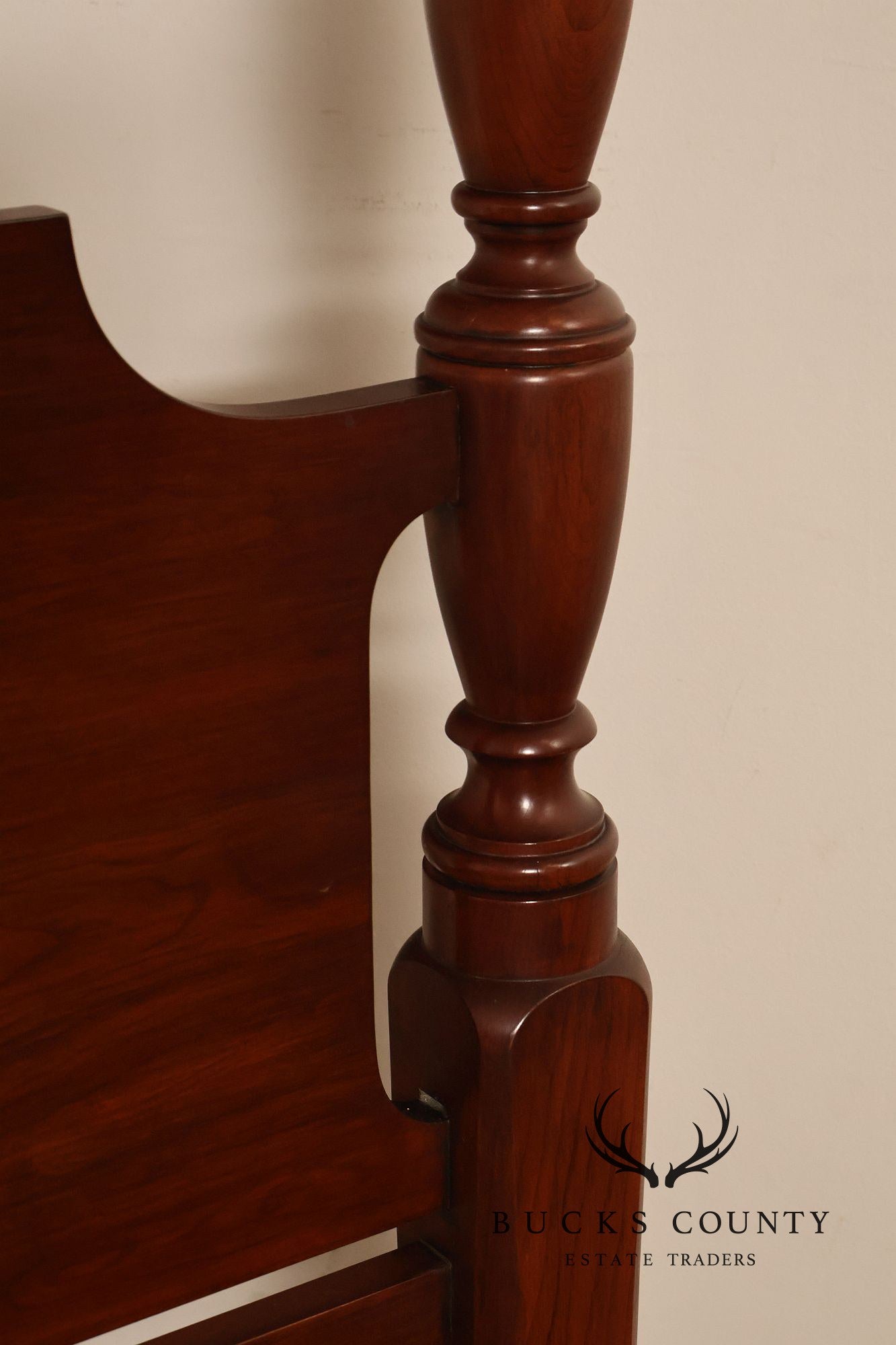 Henkel Harris Cherry Four Poster Full Bed