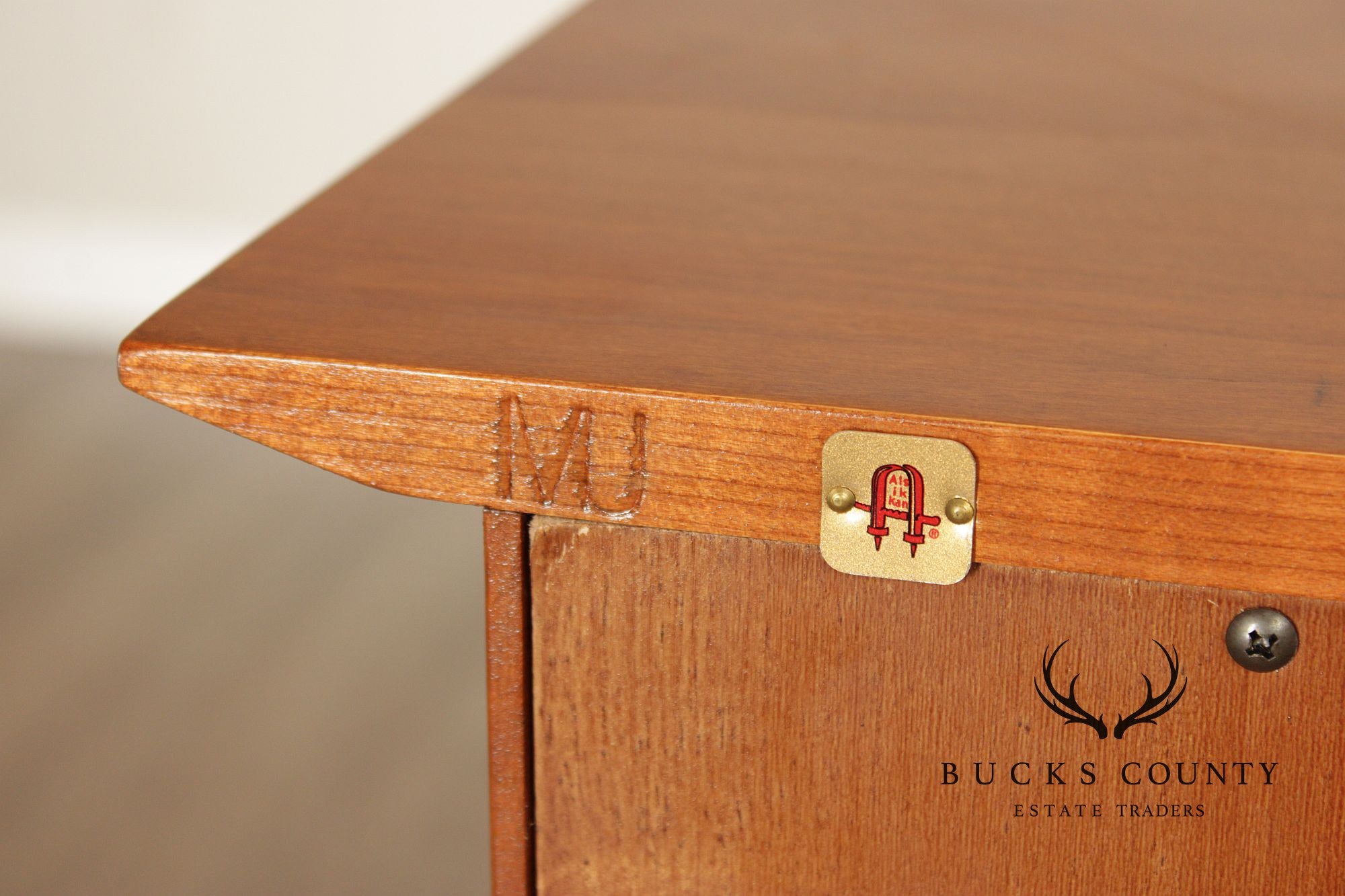 Stickley 2018 Collector Edition Cherry Dragonfly Desk