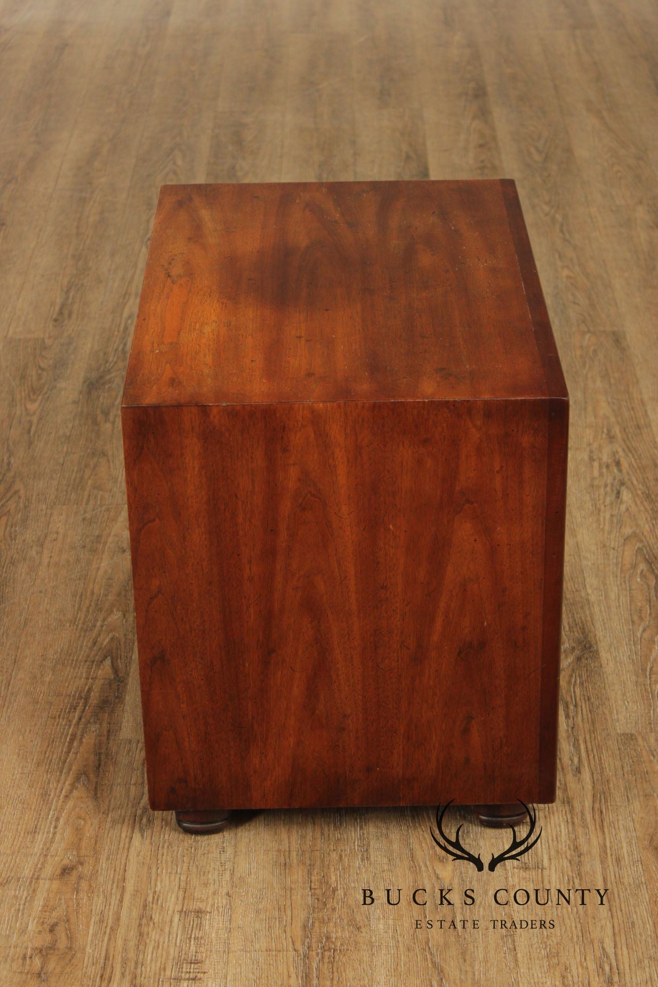 Henredon Chinoiserie Style Mahogany Nightstands