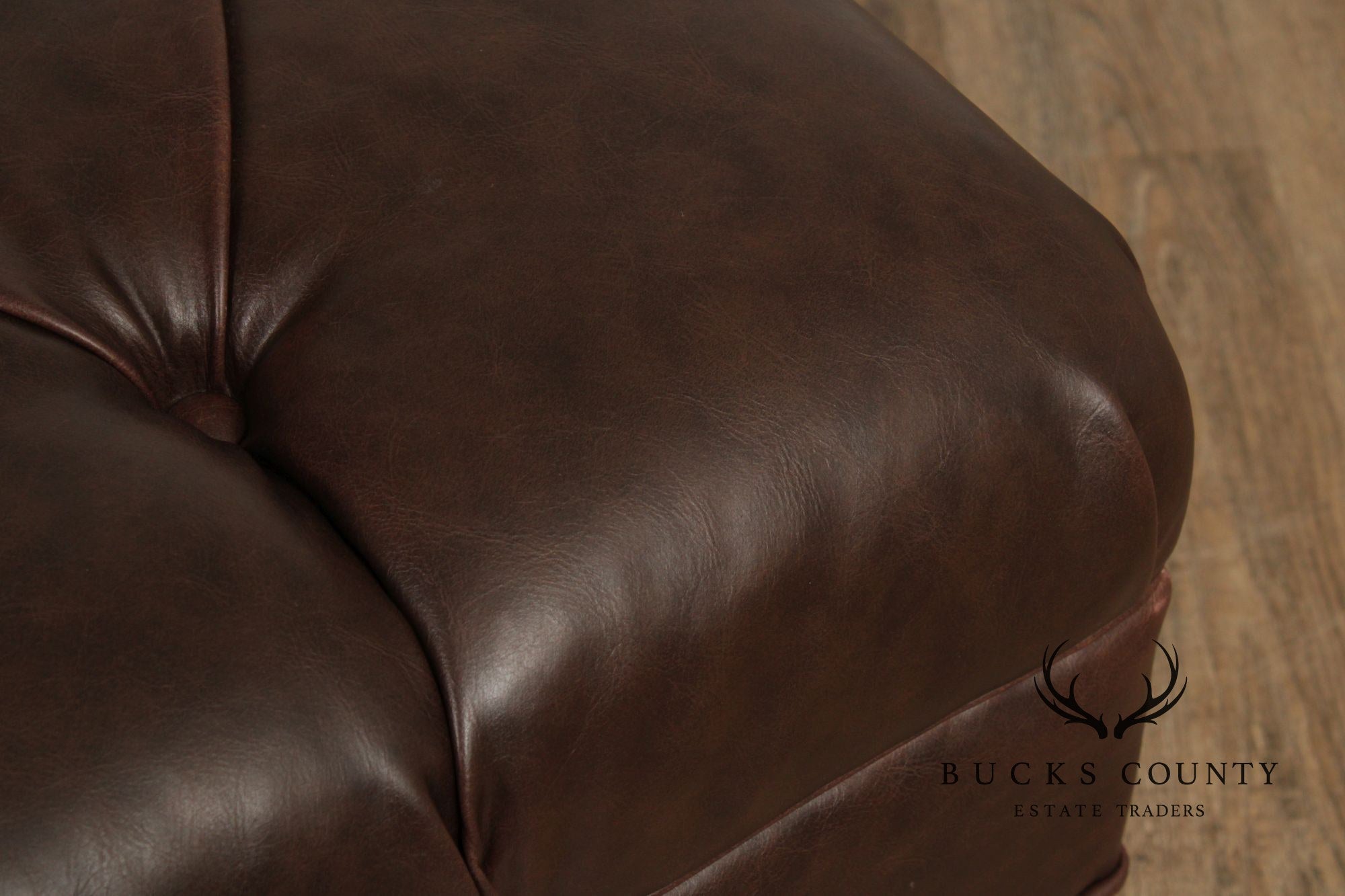 English Traditional Style Tufted Ottoman