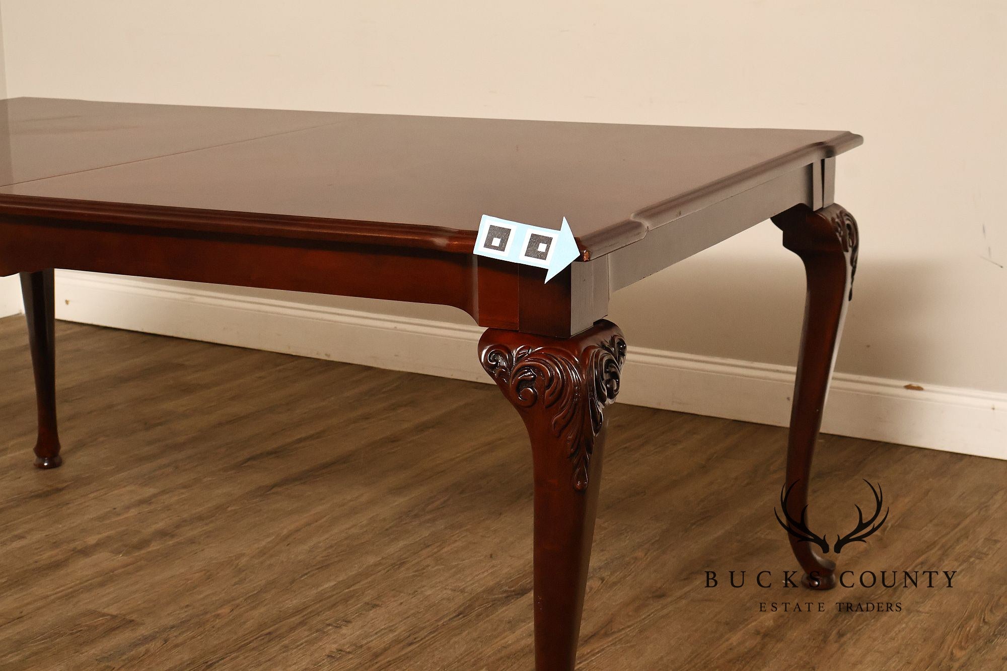 Thomasville Queen Anne Style Cherry Diamond Marquetry Extension Dining Table