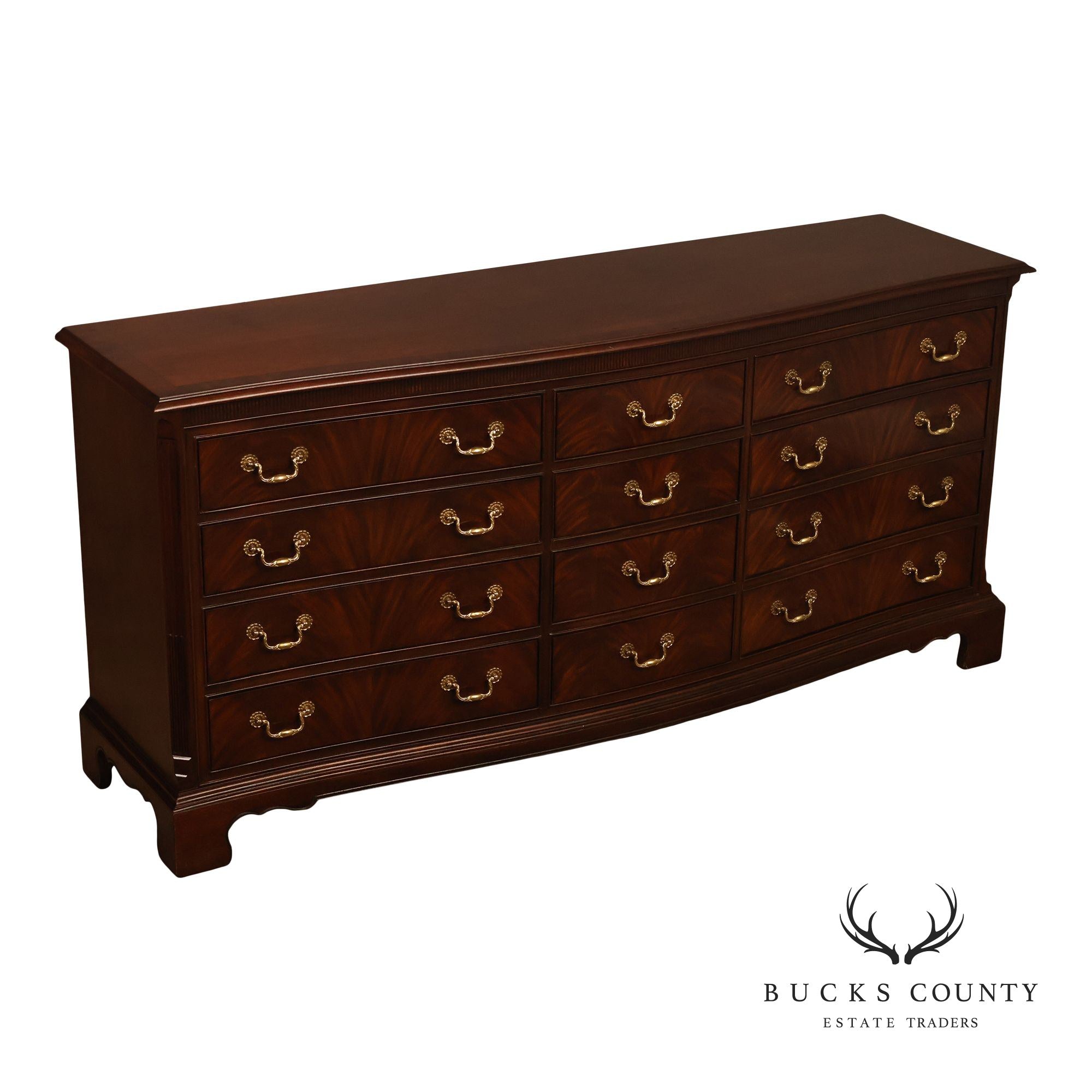 Drexel Heritage Georgian Style Mahogany Twelve-Drawer Dresser