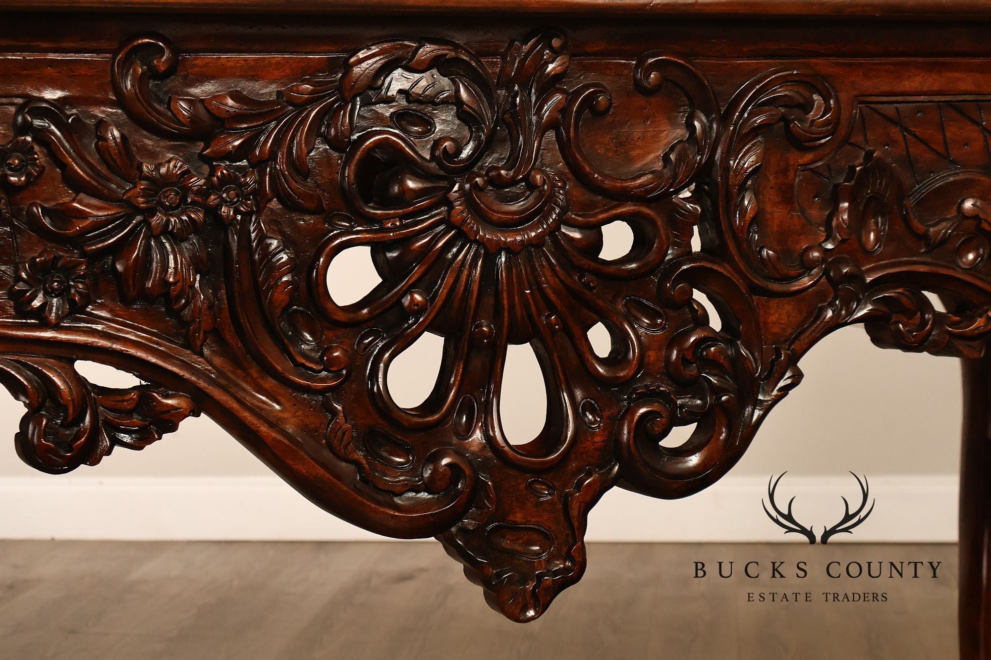 Henredon Carved Mahogany French Louis XV Style Console Table