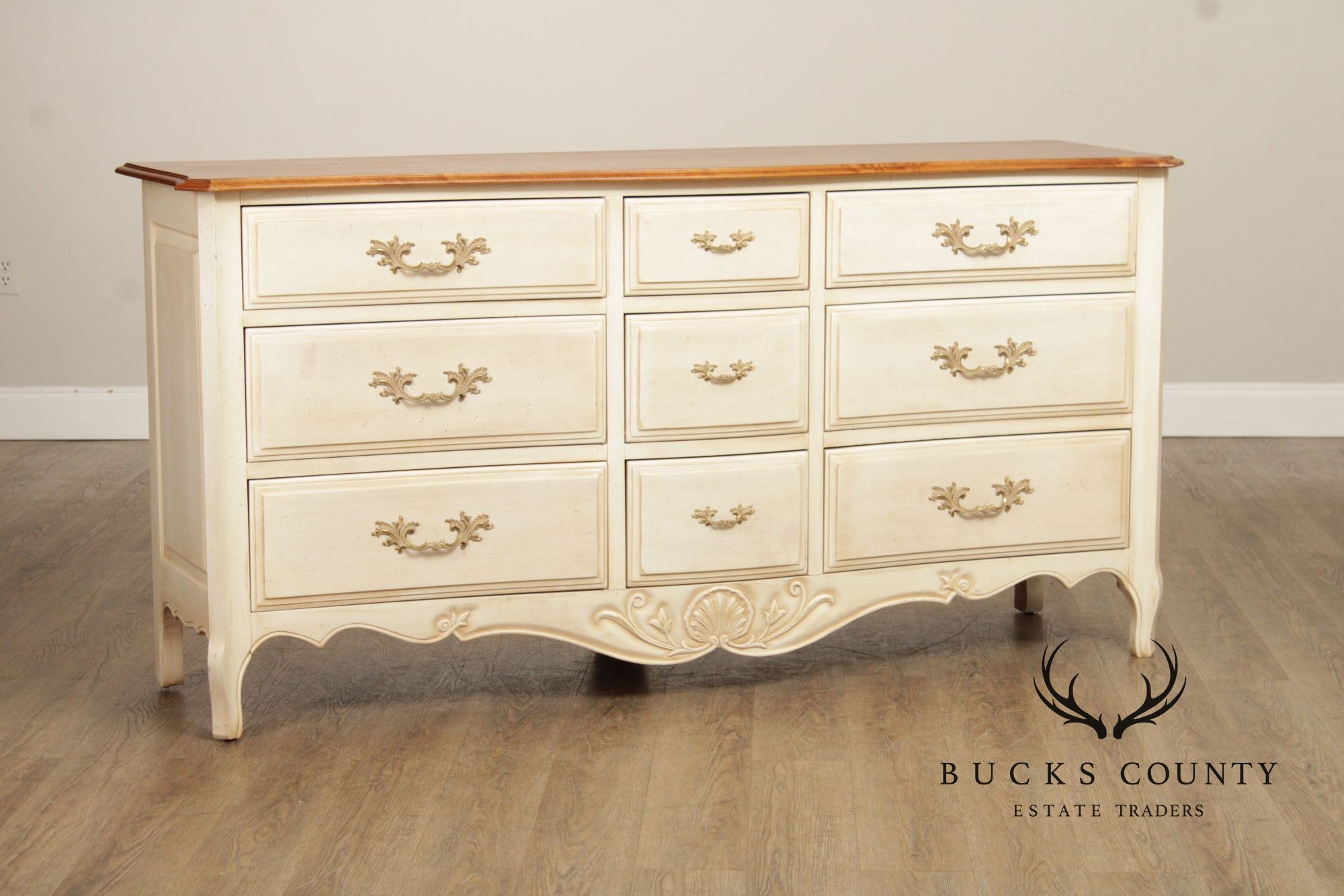 Ethan Allen French Country Style Painted Dresser