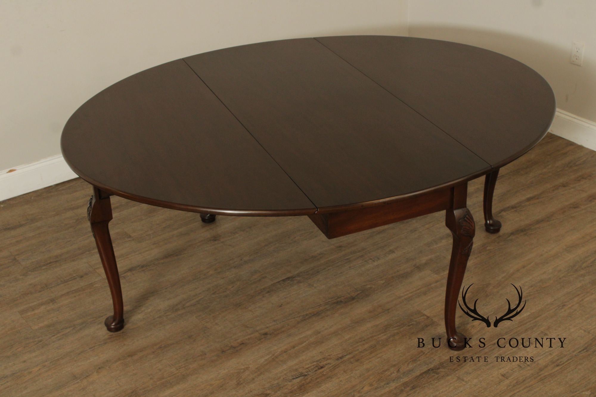Kittinger Colonial Williamsburg Mahogany Drop Leaf Dining Table