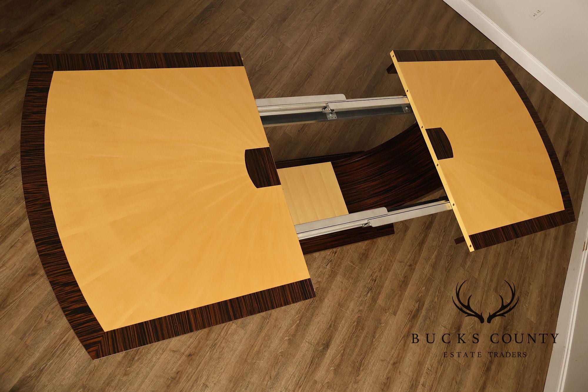 Giorgio Collection Natural Wood Pedestal Dinning Table and 8 Chairs