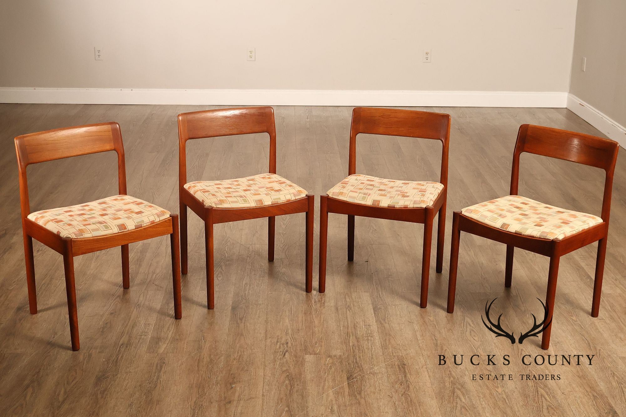 Danish Modern Set Of Eight Compatible Teak Dining Chairs