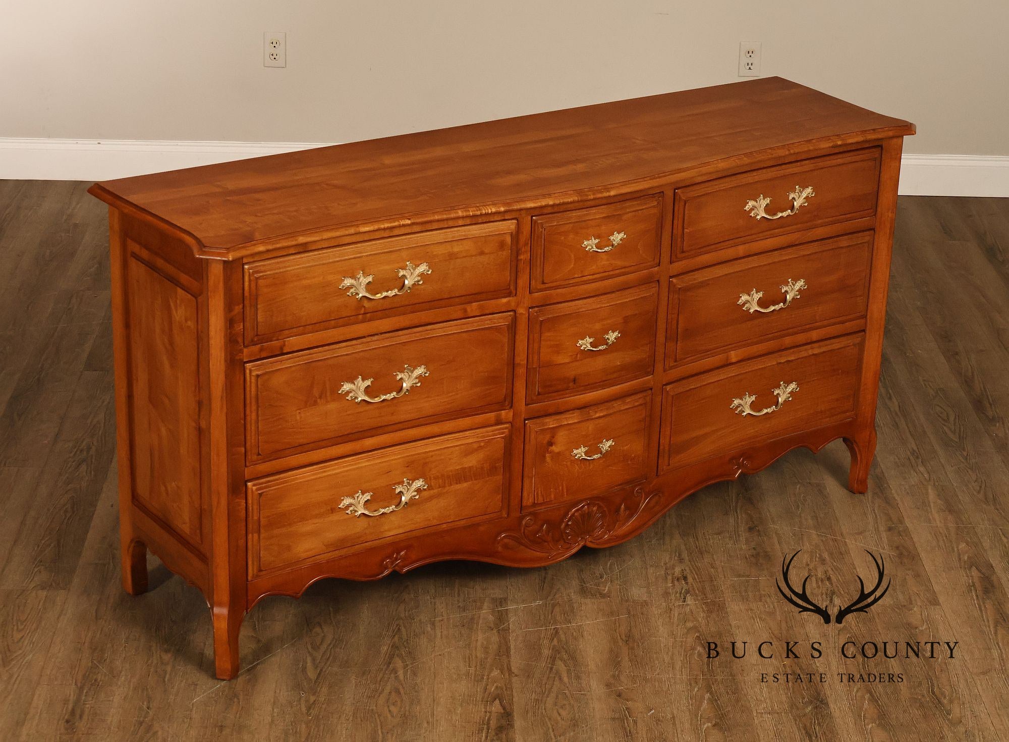 Ethan Allen 'Legacy' French Country Style Chest of Drawers