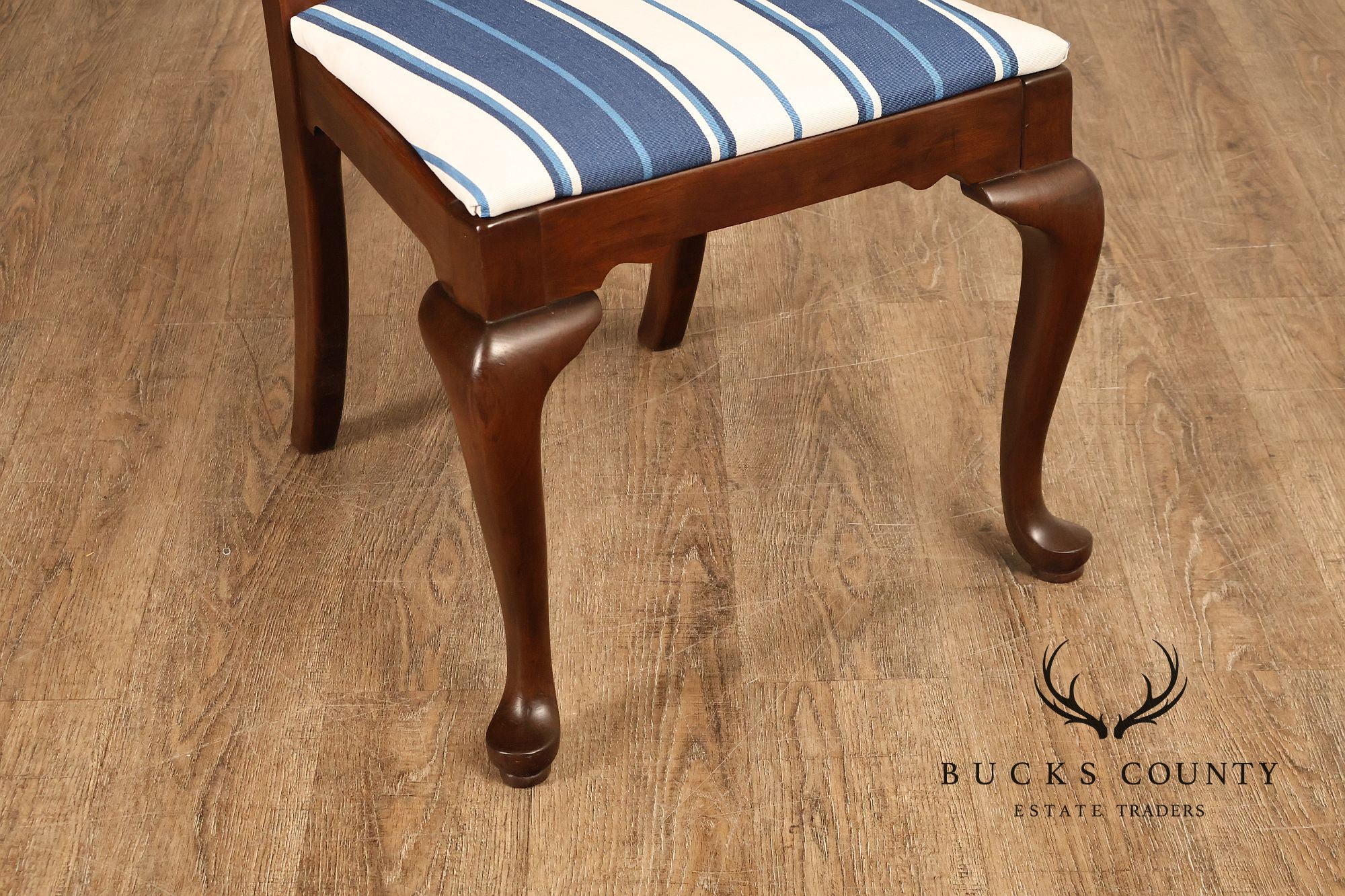 Ethan Allen Queen Anne Style Set Of Six Cherry Dining Chairs
