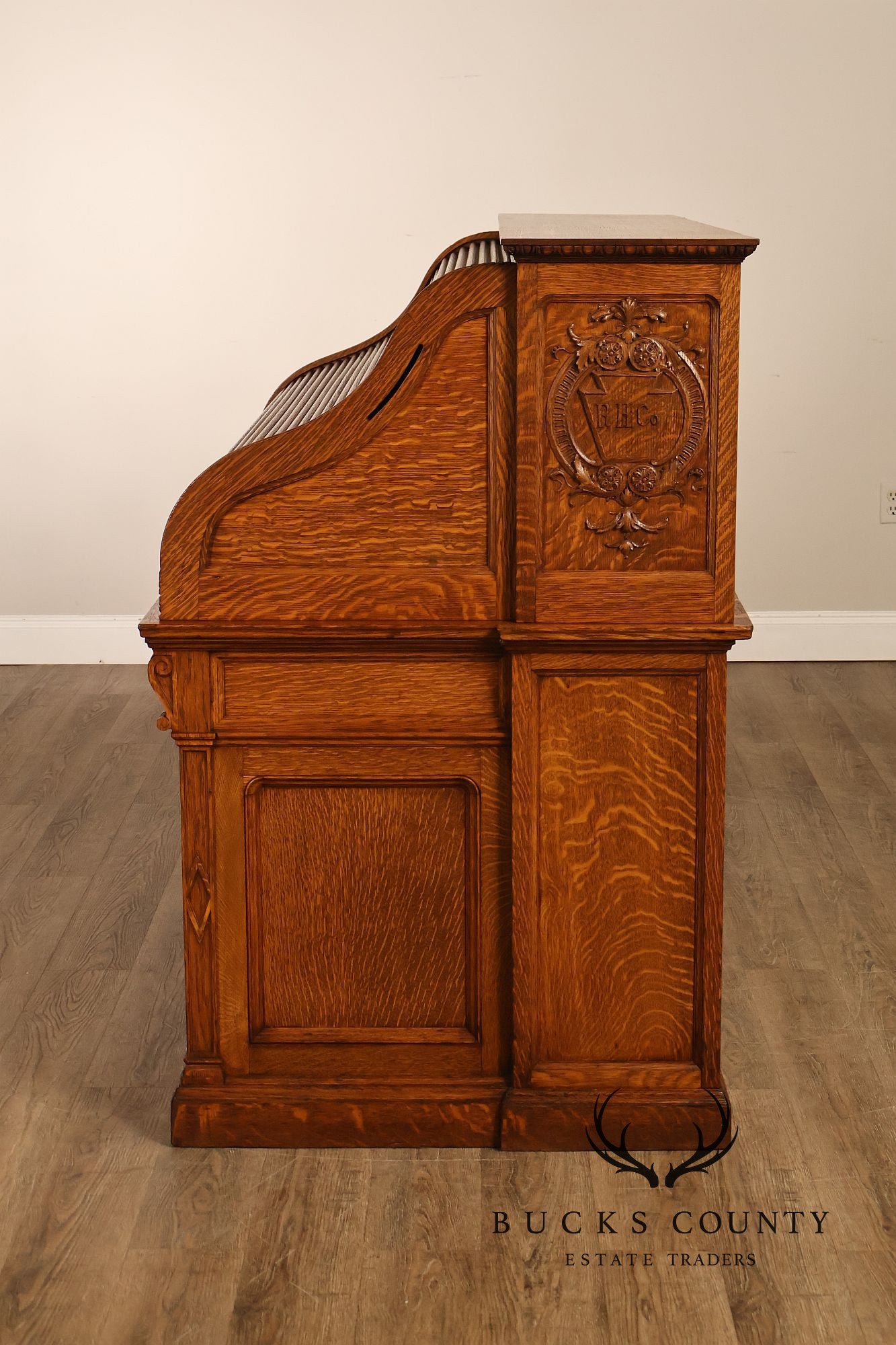 Exceptional Antique Quarter Sawn Oak Roll Top Desk With Carved 'Reading Hardware Co." Crest Panel