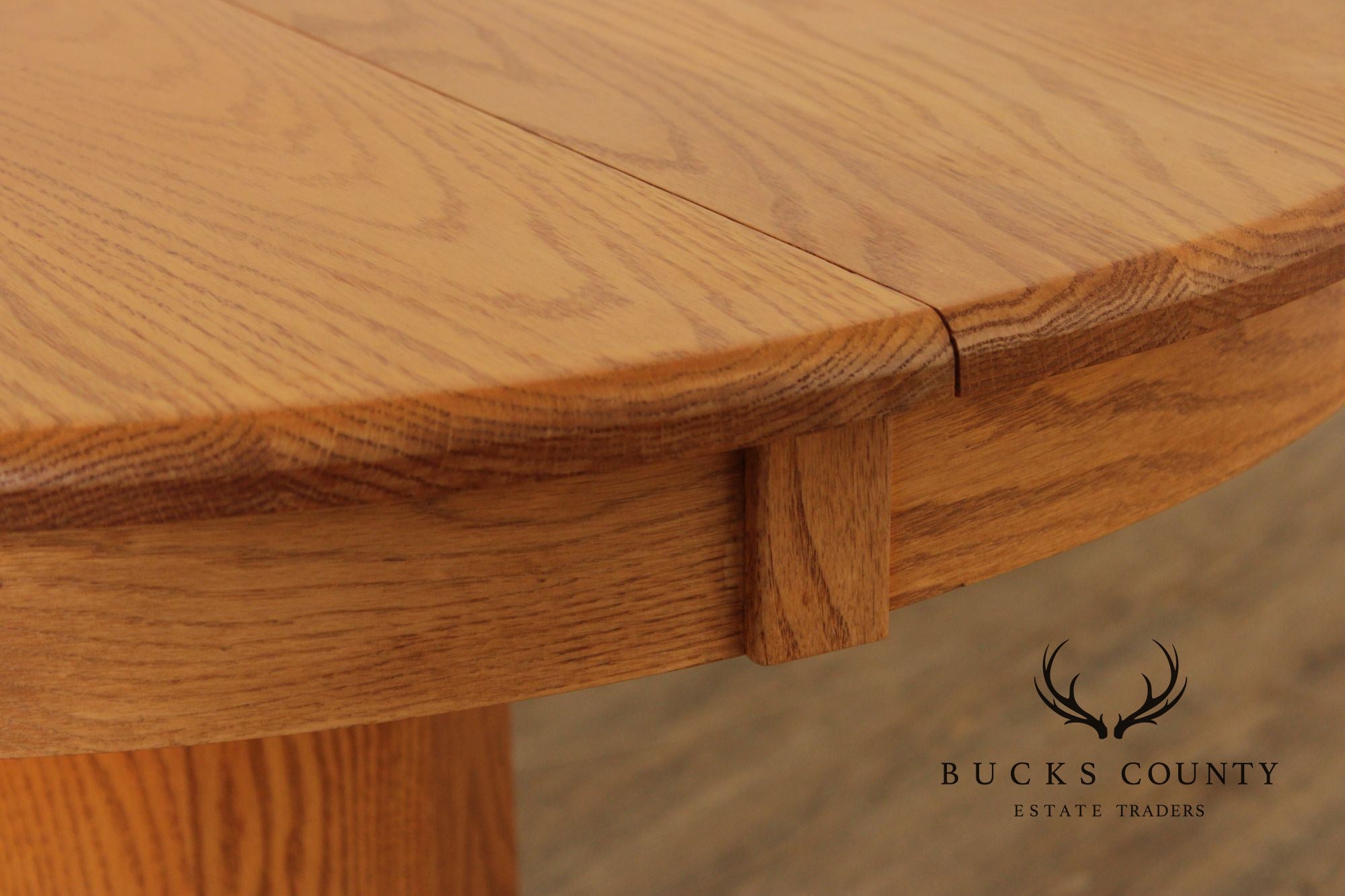 Solid Oak Round Expandable Pedestal Dining Table
