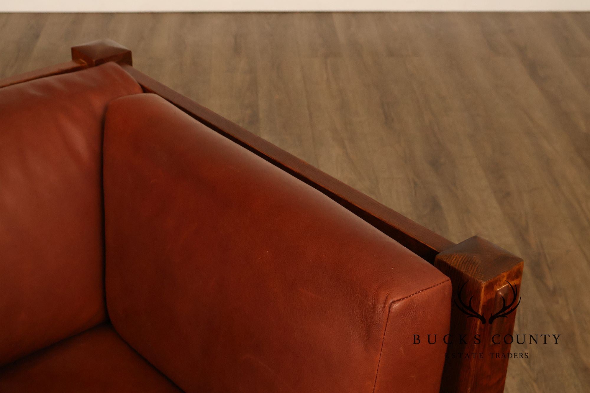 Stickley Mission Collection Oak Settle With Leather Cushions