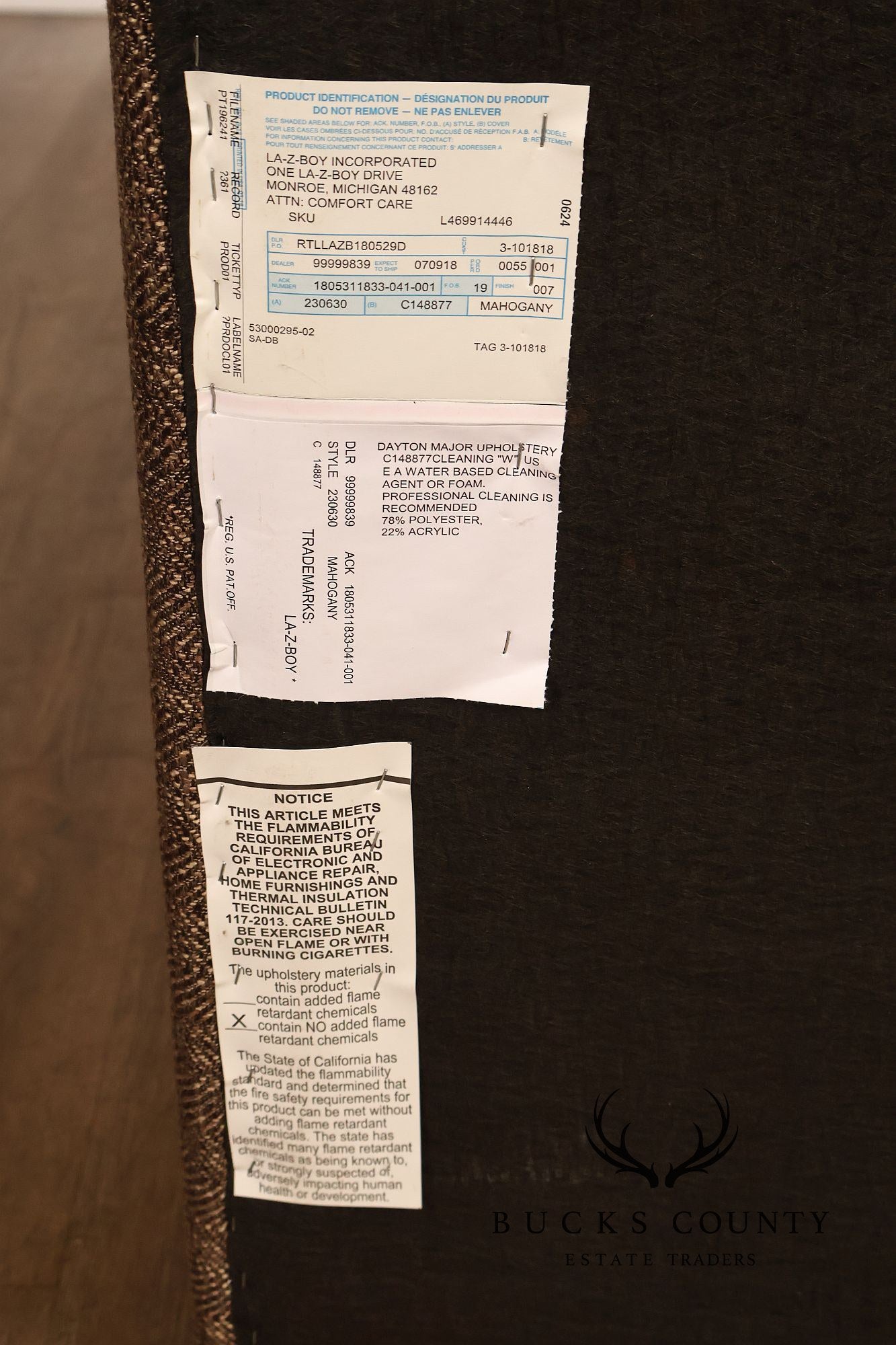 La-Z-Boy Contemporary Style Upholstered Lounge Chair