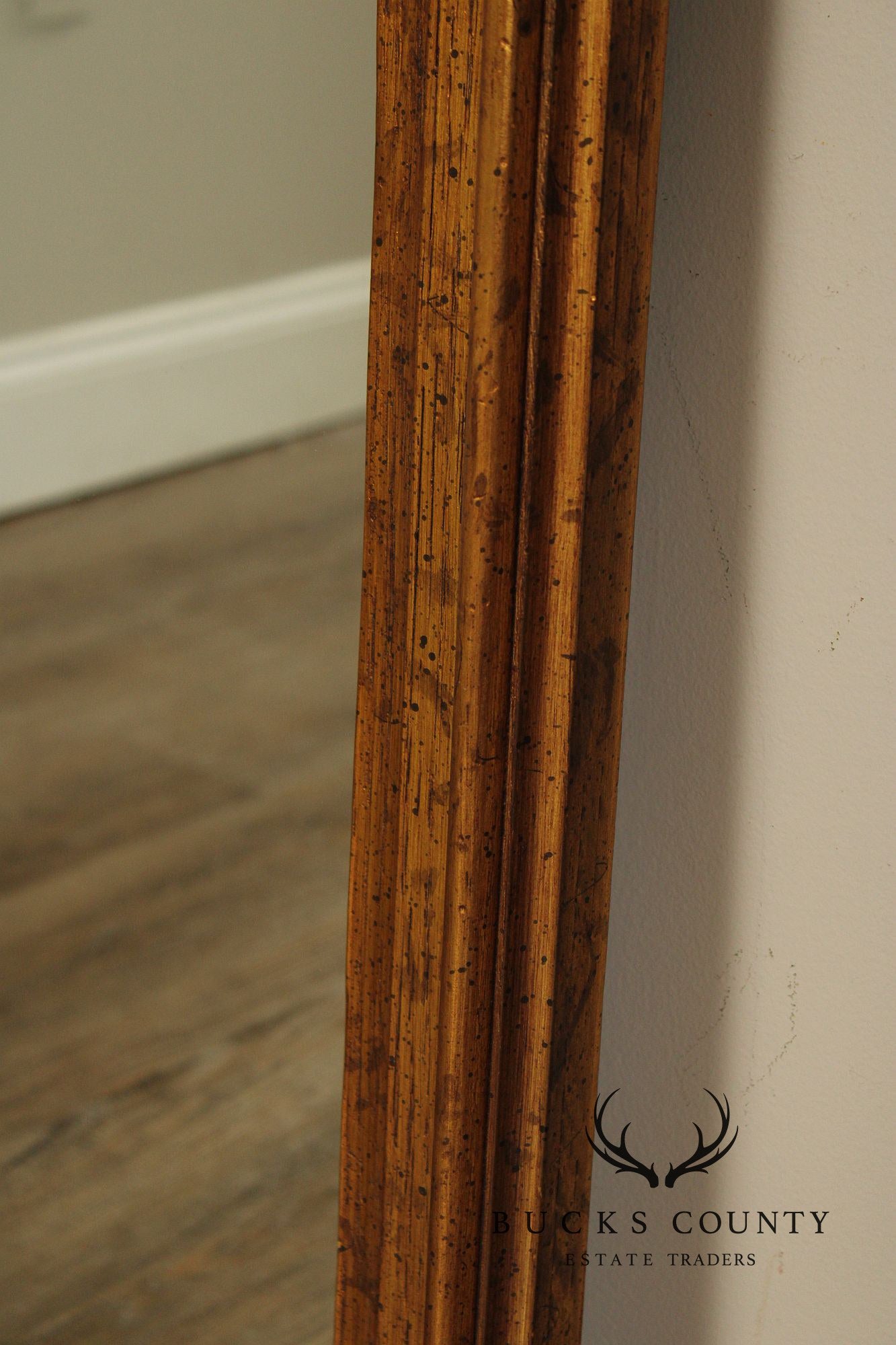 Carolina Mirror Co. Hollywood Regency Gilt Wall Mirror