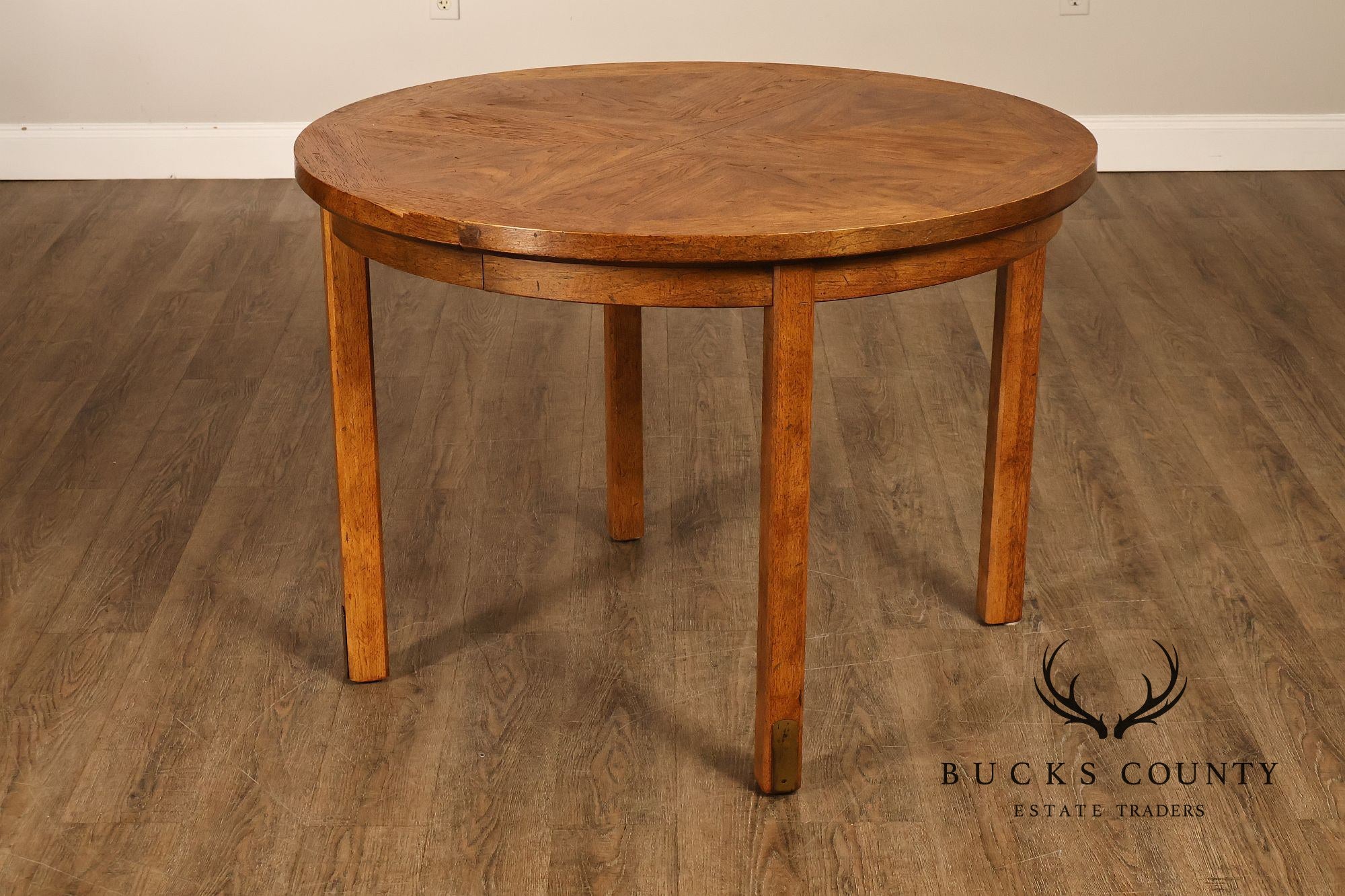 Drexel 'Woodbriar' Campaign Style Round Expandable Dining Table