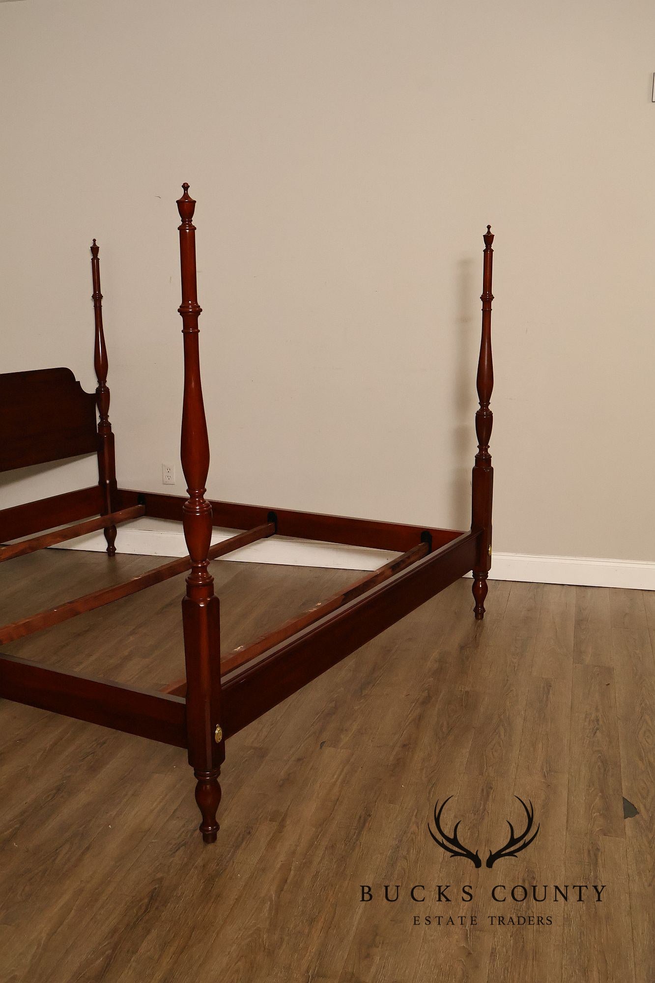 Henkel Harris Cherry King Poster Bed