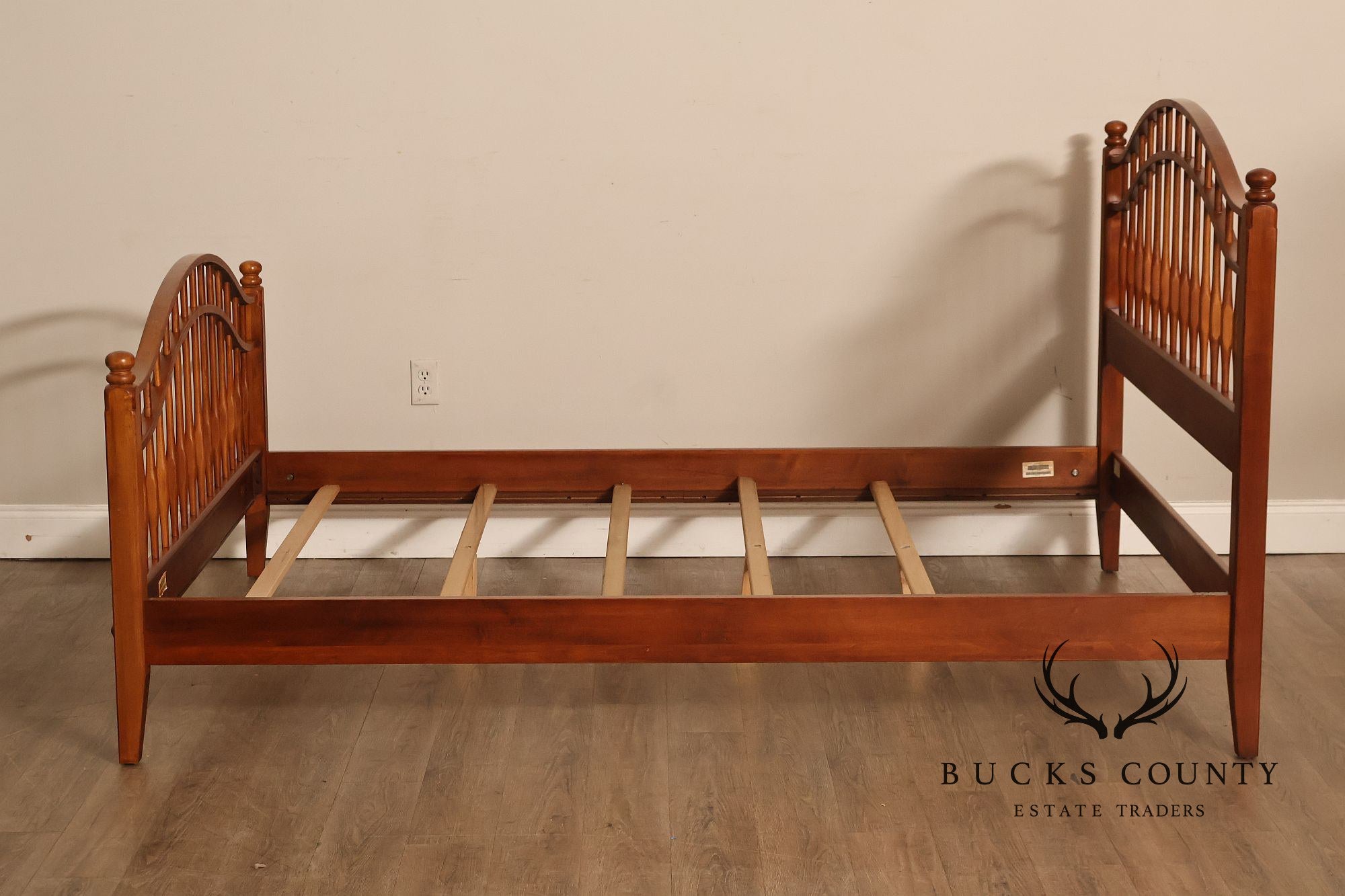 Ethan Allen 'Country Crossings' Queen Bed