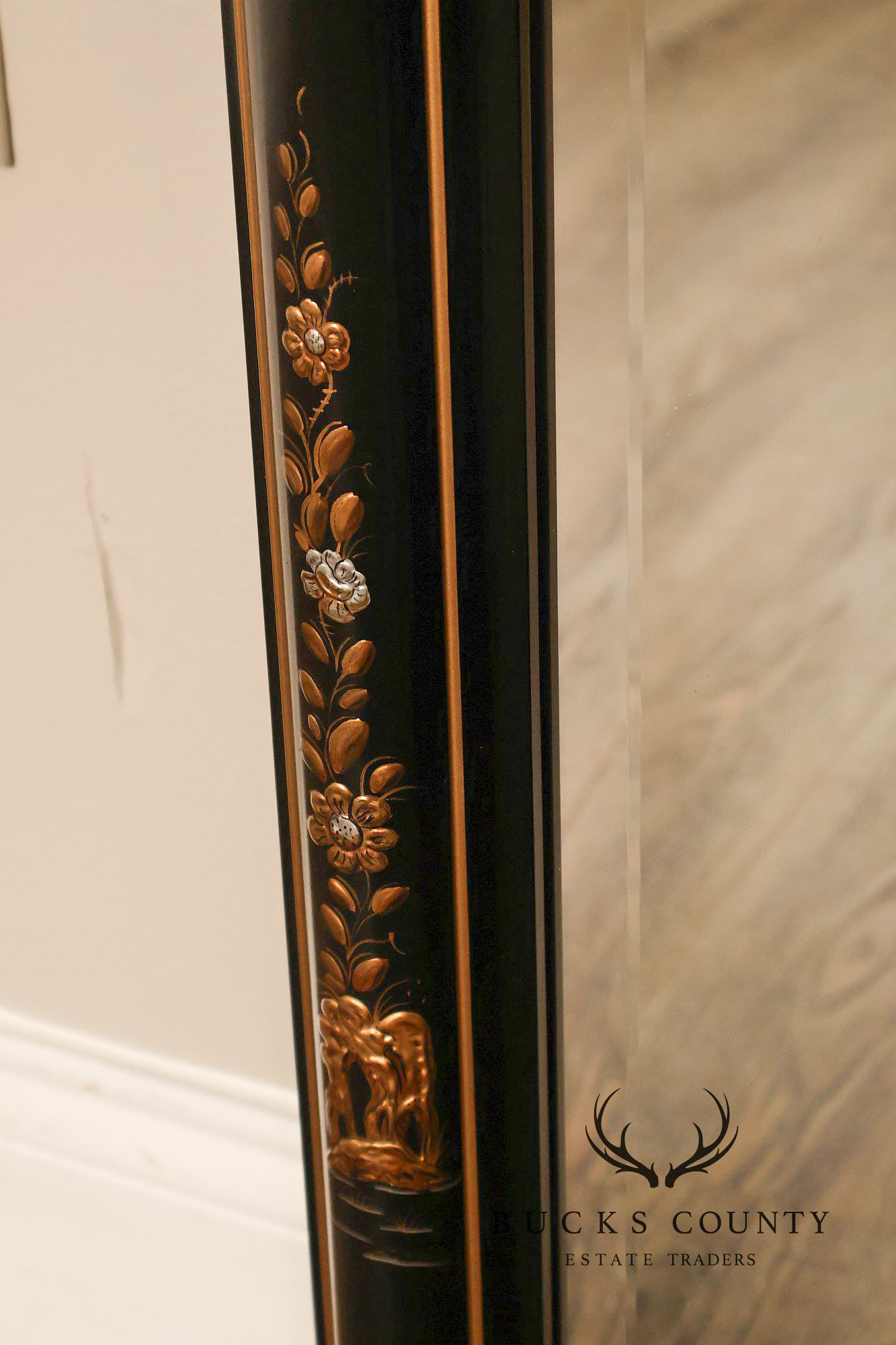 Henredon Chinoiserie Style Keyhole Wall Mirror