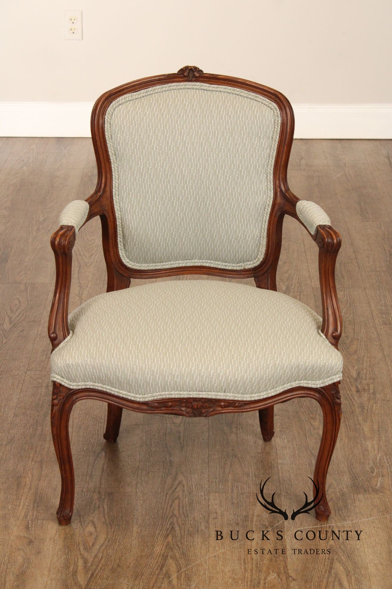 Antique French Louis XV Style Pair of Carved Fauteuil Armchairs